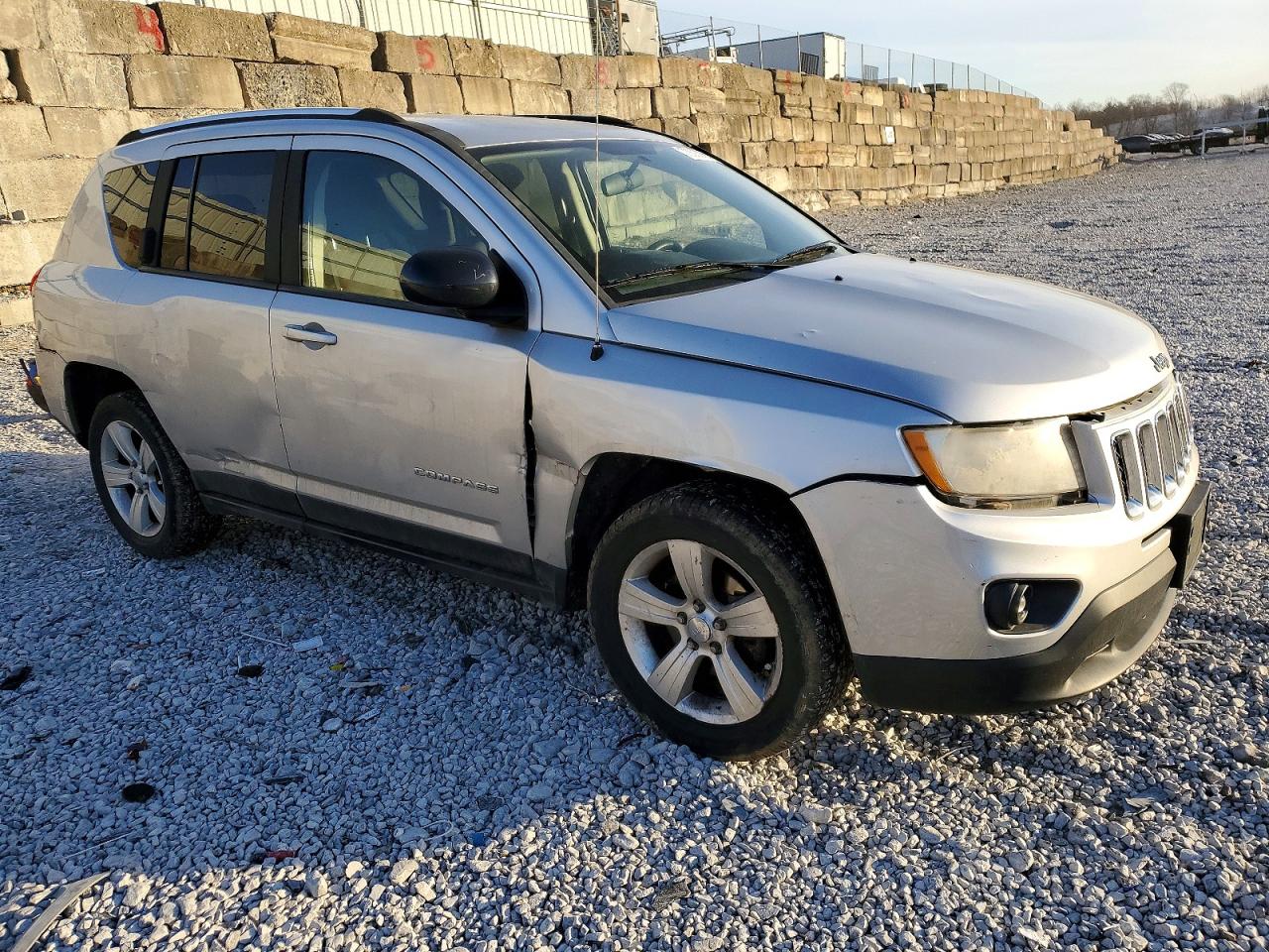 2012 Jeep Compass Sport Silver vin: 1C4NJDBB7CD562399