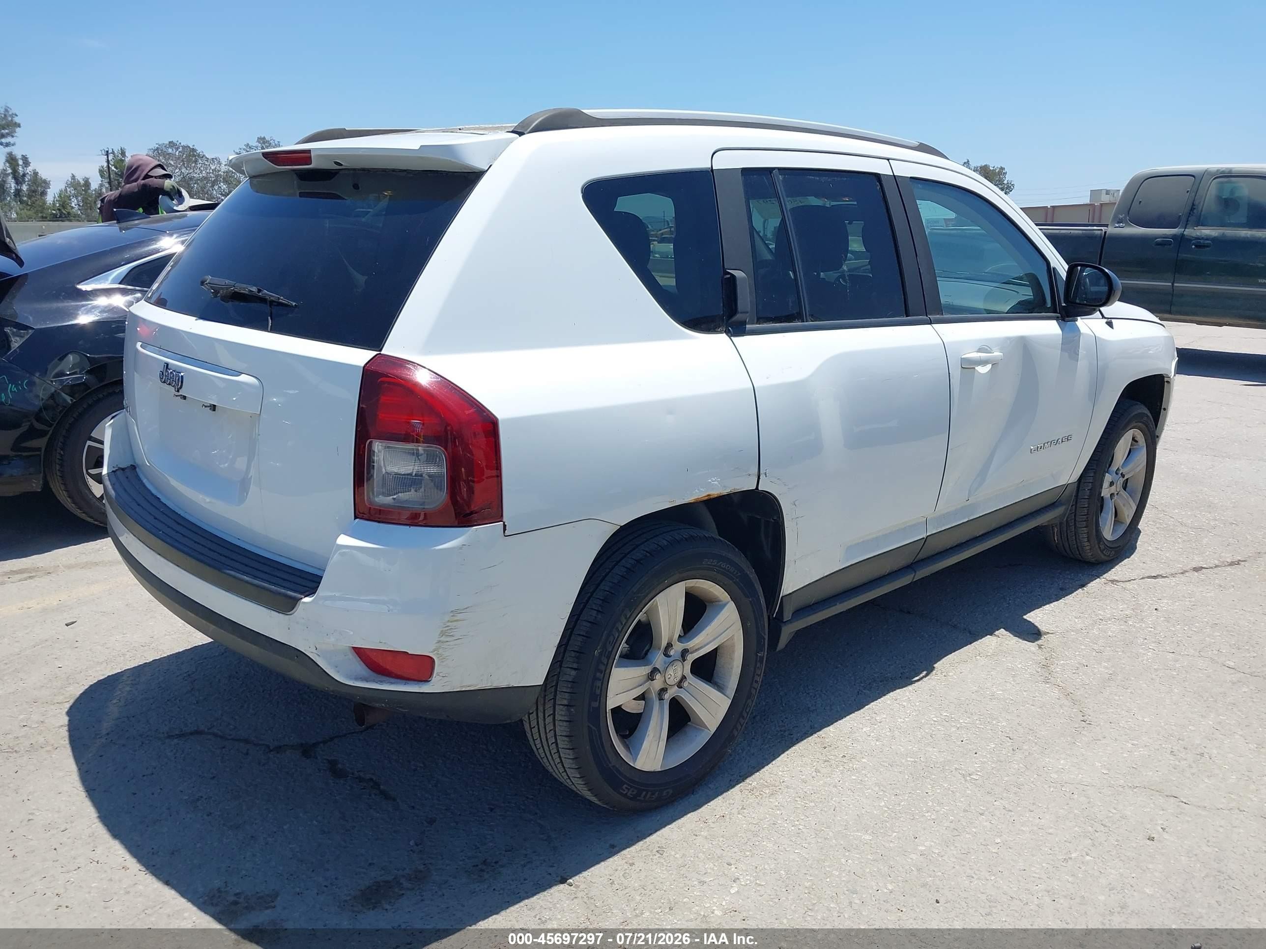 2015 Jeep Compass Sport White vin: 1C4NJDBB7FD218107