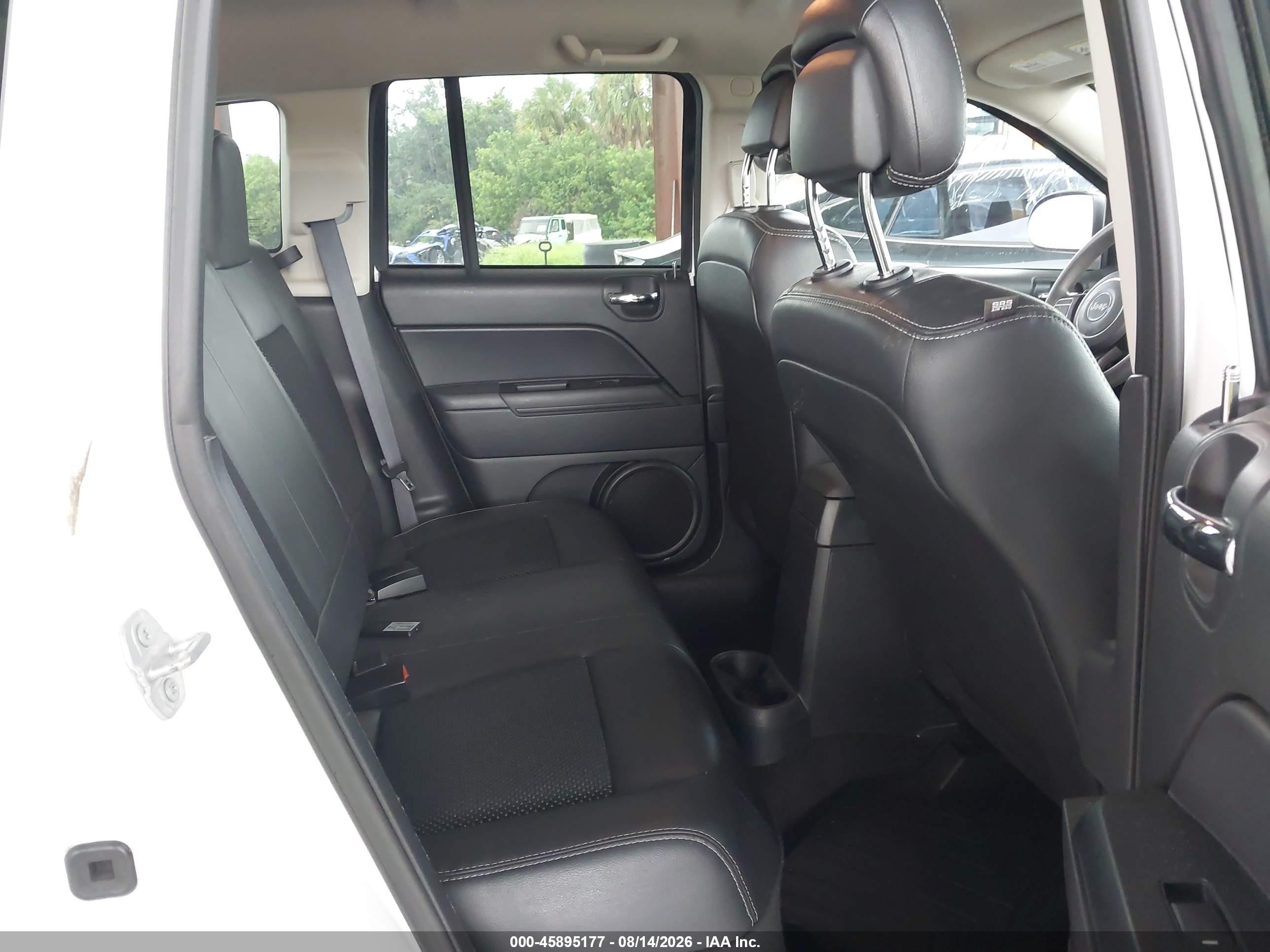 2015 Jeep Compass Altitude Edition White vin: 1C4NJDBB7FD357735