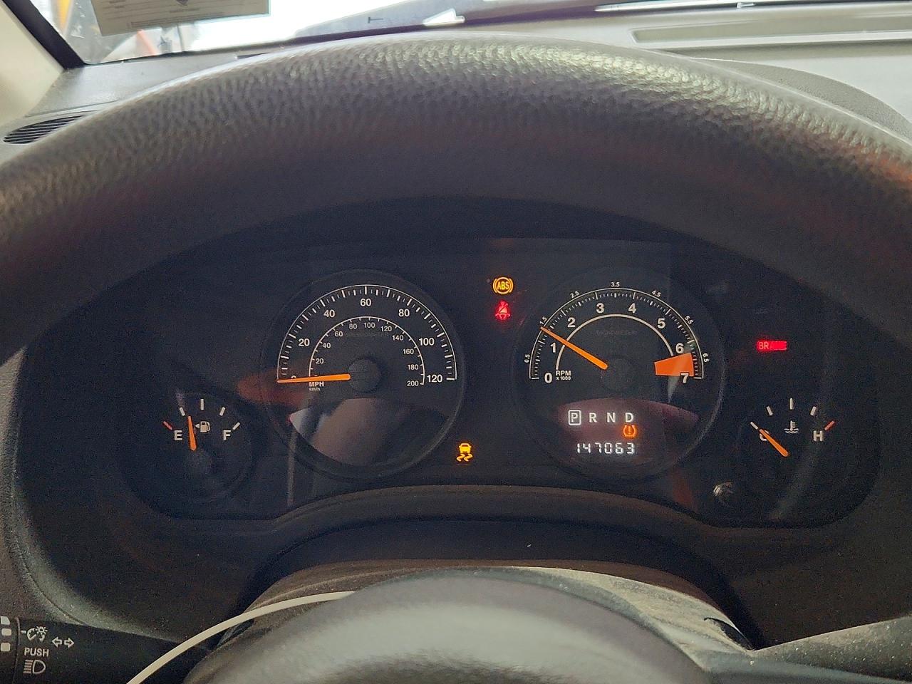 2014 Jeep Compass Sport Gray vin: 1C4NJDBB8ED506135