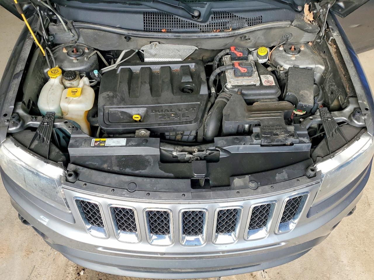 2014 Jeep Compass Sport Gray vin: 1C4NJDBB8ED538728