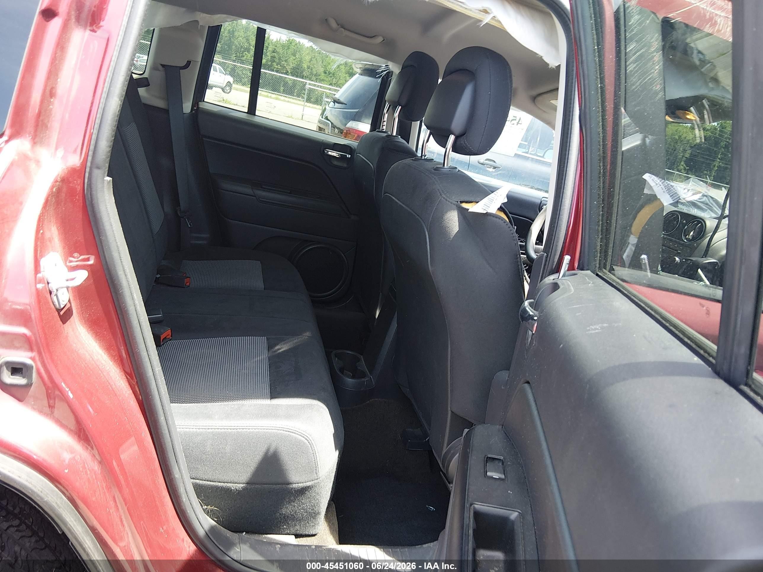 2014 Jeep Compass Sport Красный vin: 1C4NJDBB8ED621382