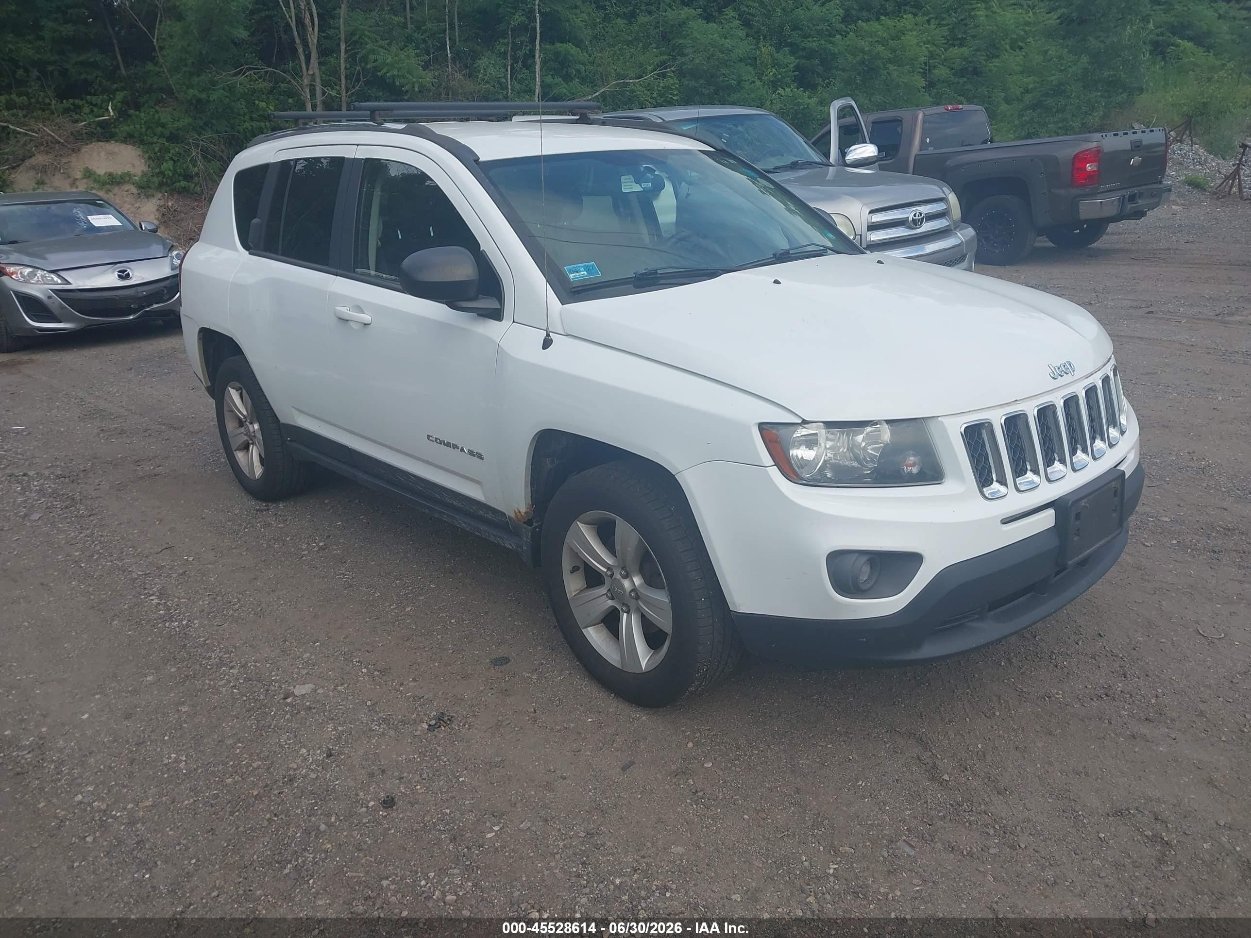 2014 Jeep Compass Sport White vin: 1C4NJDBB8ED777549