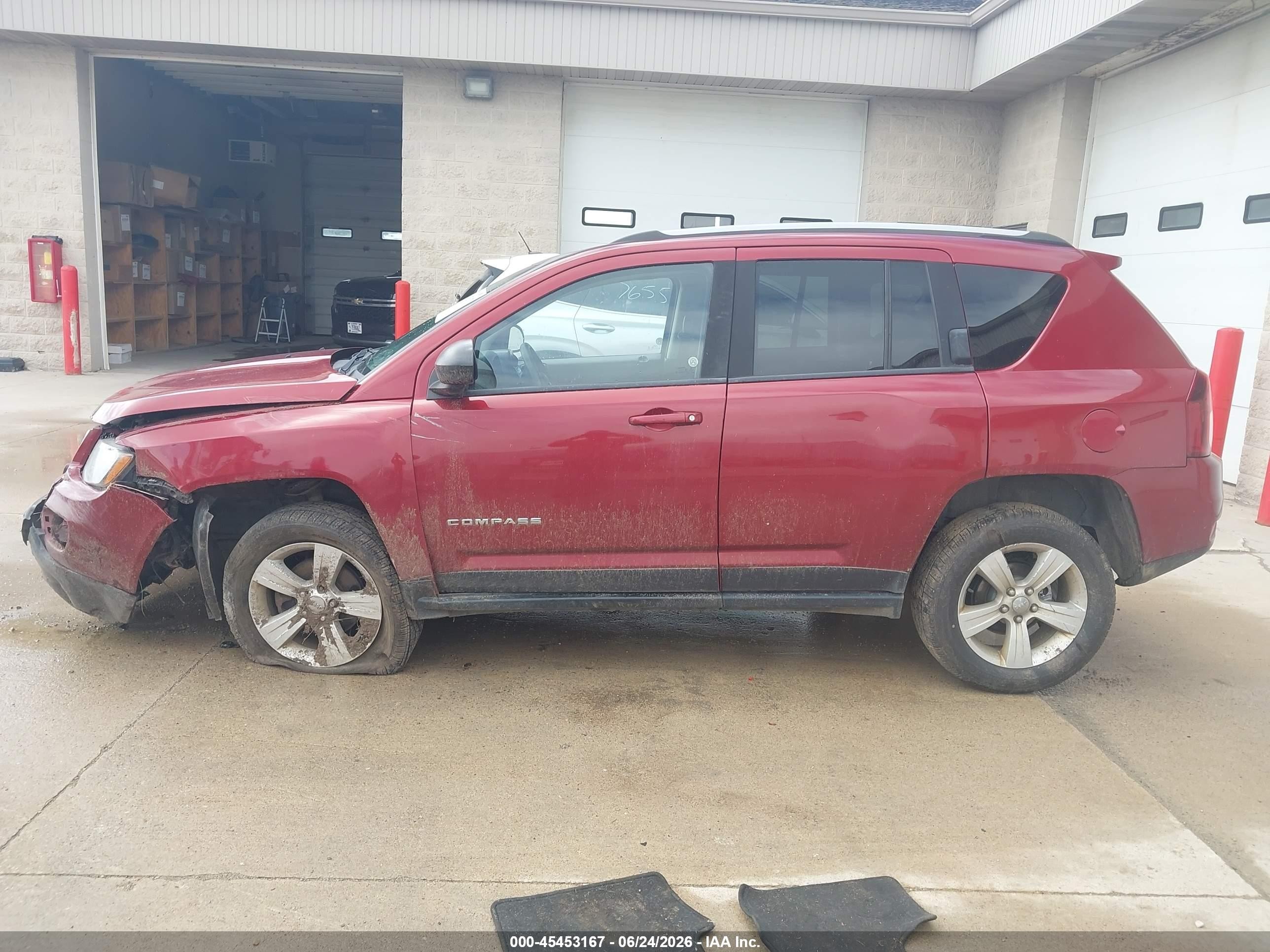 2015 Jeep Compass Sport Red vin: 1C4NJDBB8FD332553