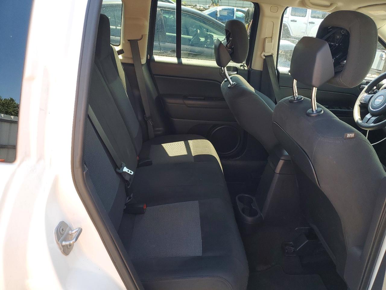 2015 Jeep Compass Sport White vin: 1C4NJDBB8FD438825