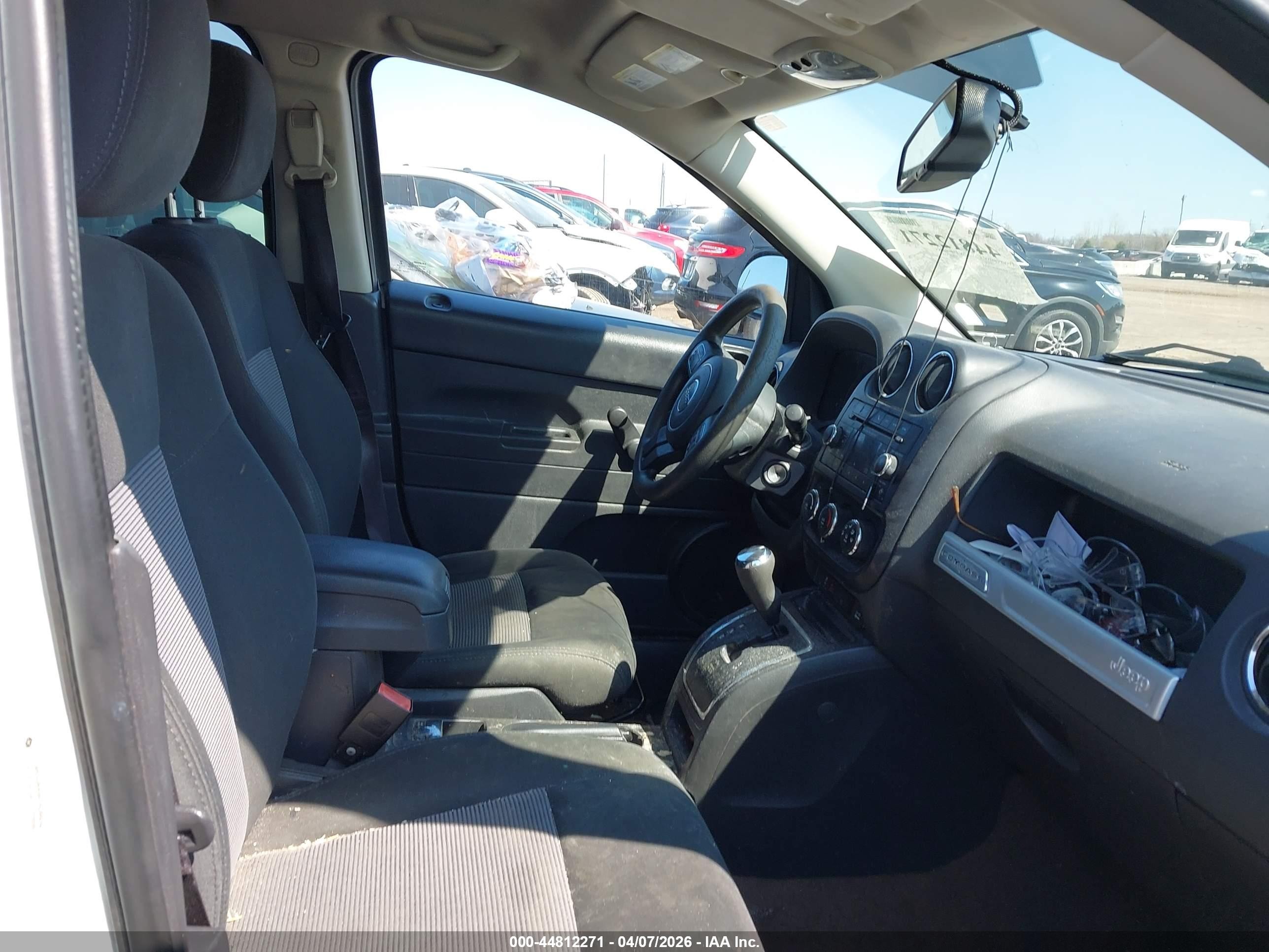 2014 Jeep Compass Sport Белый vin: 1C4NJDBB9ED539919