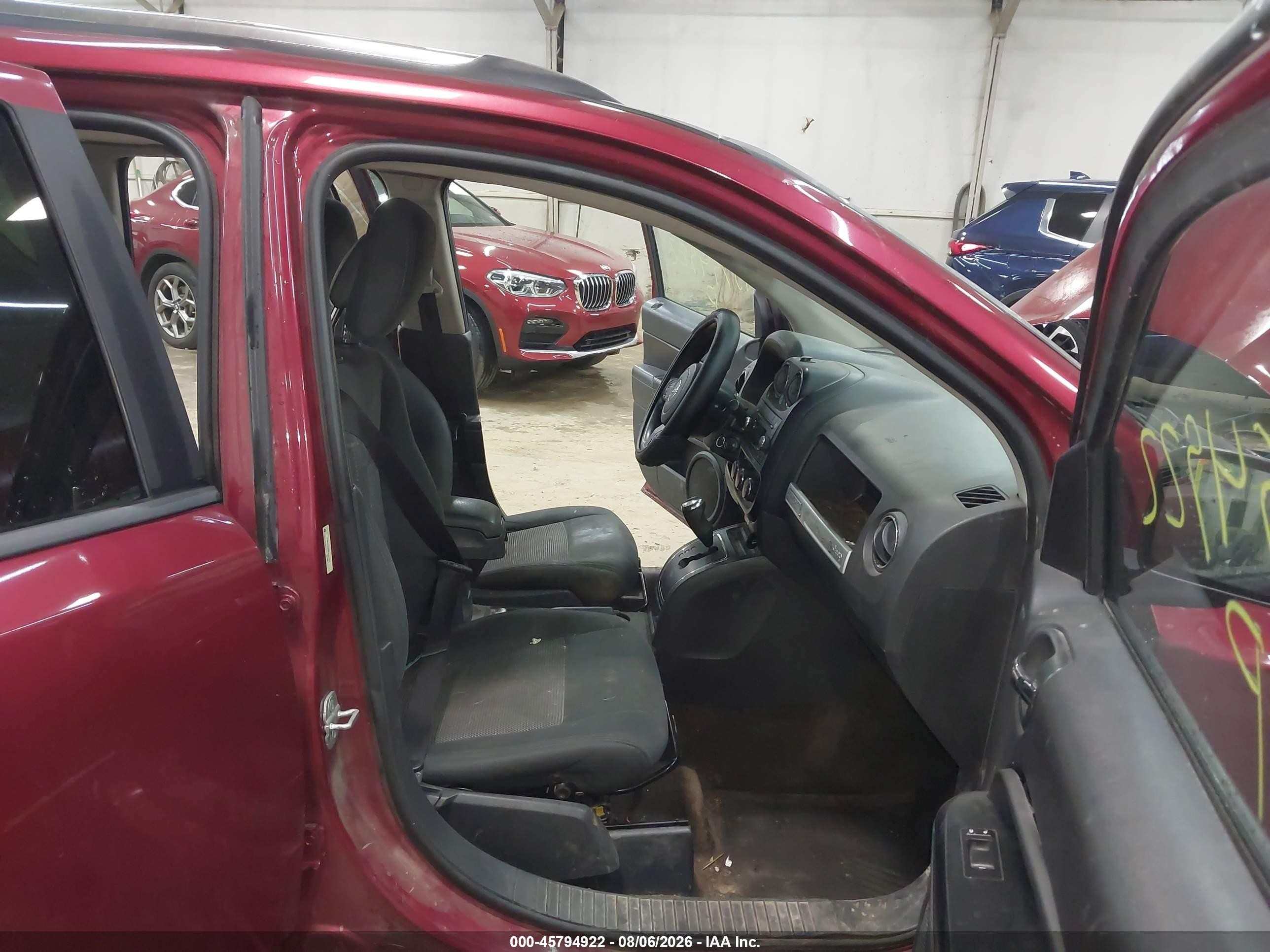 2014 Jeep Compass Sport Красный vin: 1C4NJDBB9ED592927