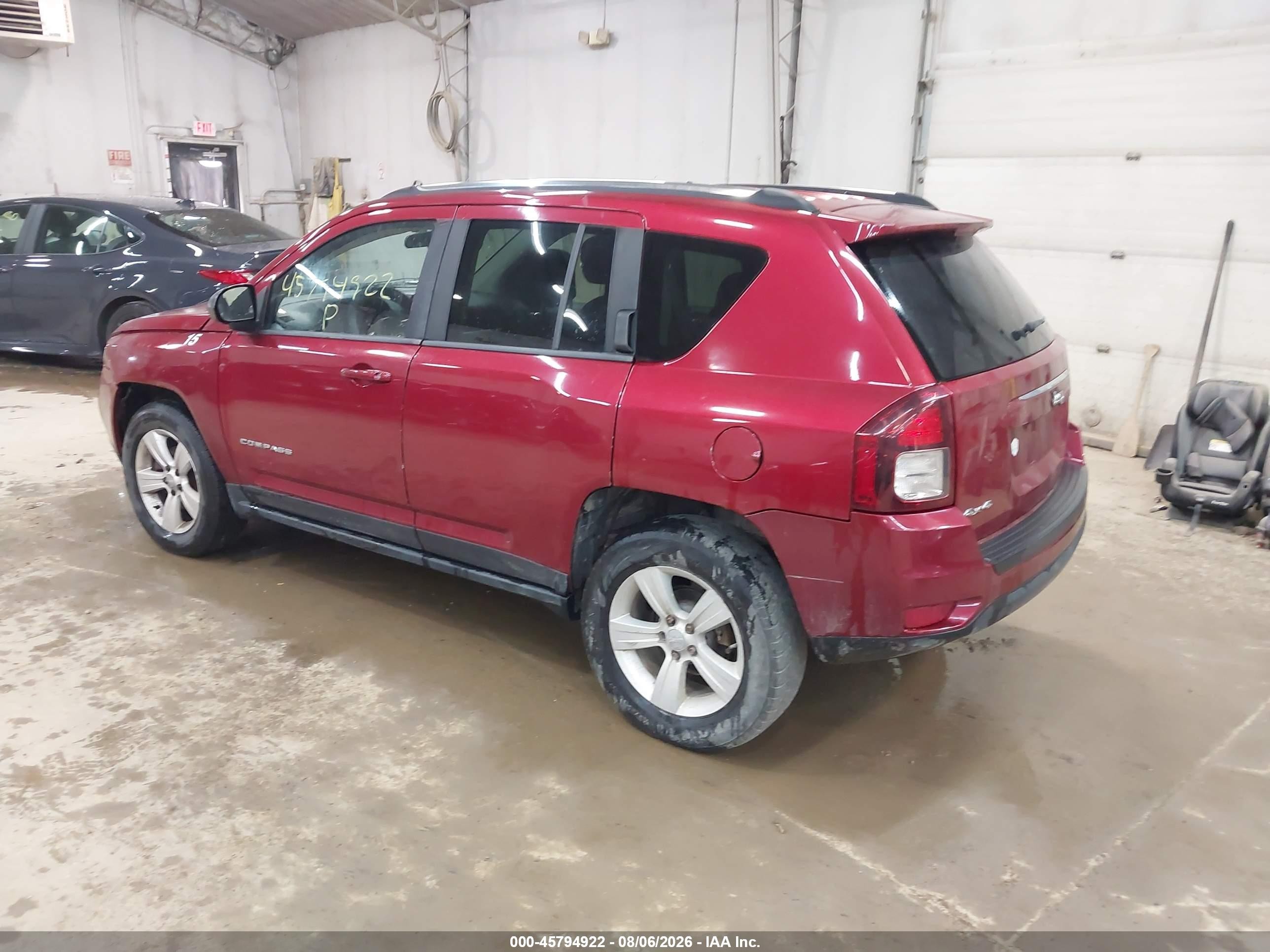2014 Jeep Compass Sport Красный vin: 1C4NJDBB9ED592927