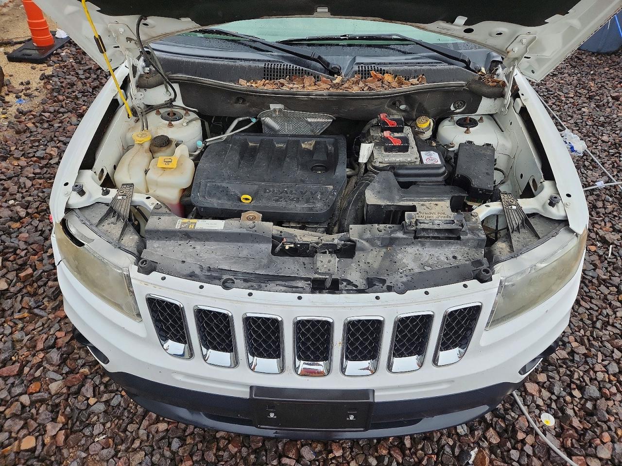 2015 Jeep Compass Sport White vin: 1C4NJDBB9FD395743