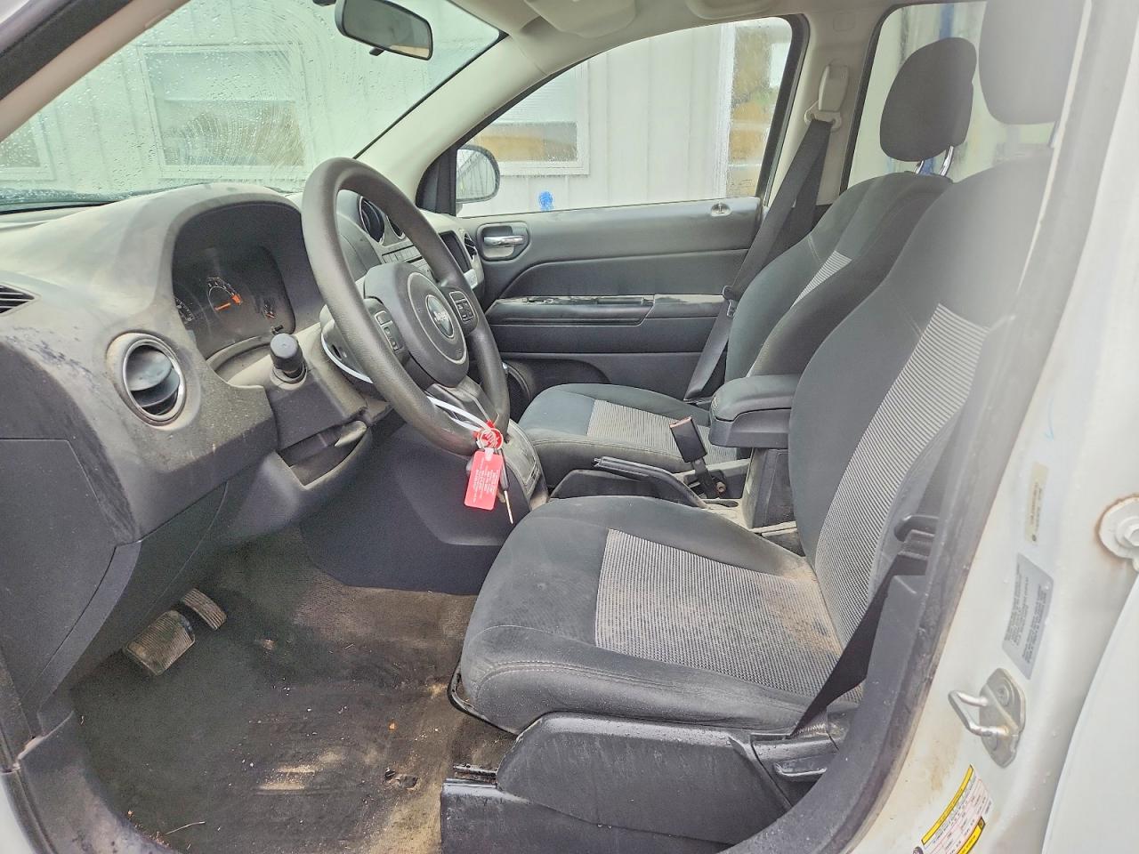 2015 Jeep Compass Sport White vin: 1C4NJDBB9FD395743