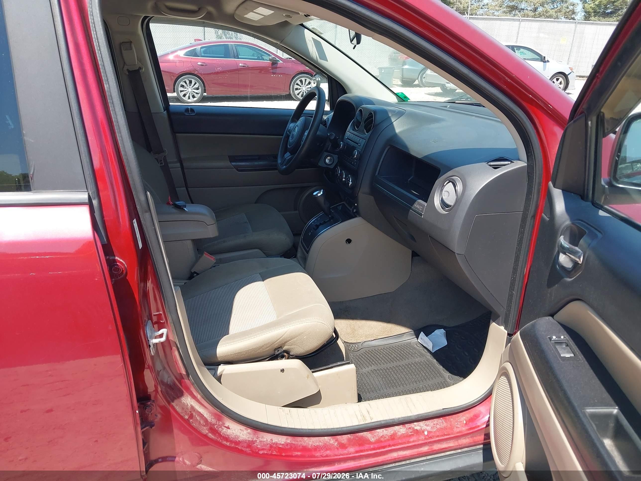 2012 Jeep Compass Sport Red vin: 1C4NJDBBXCD524844