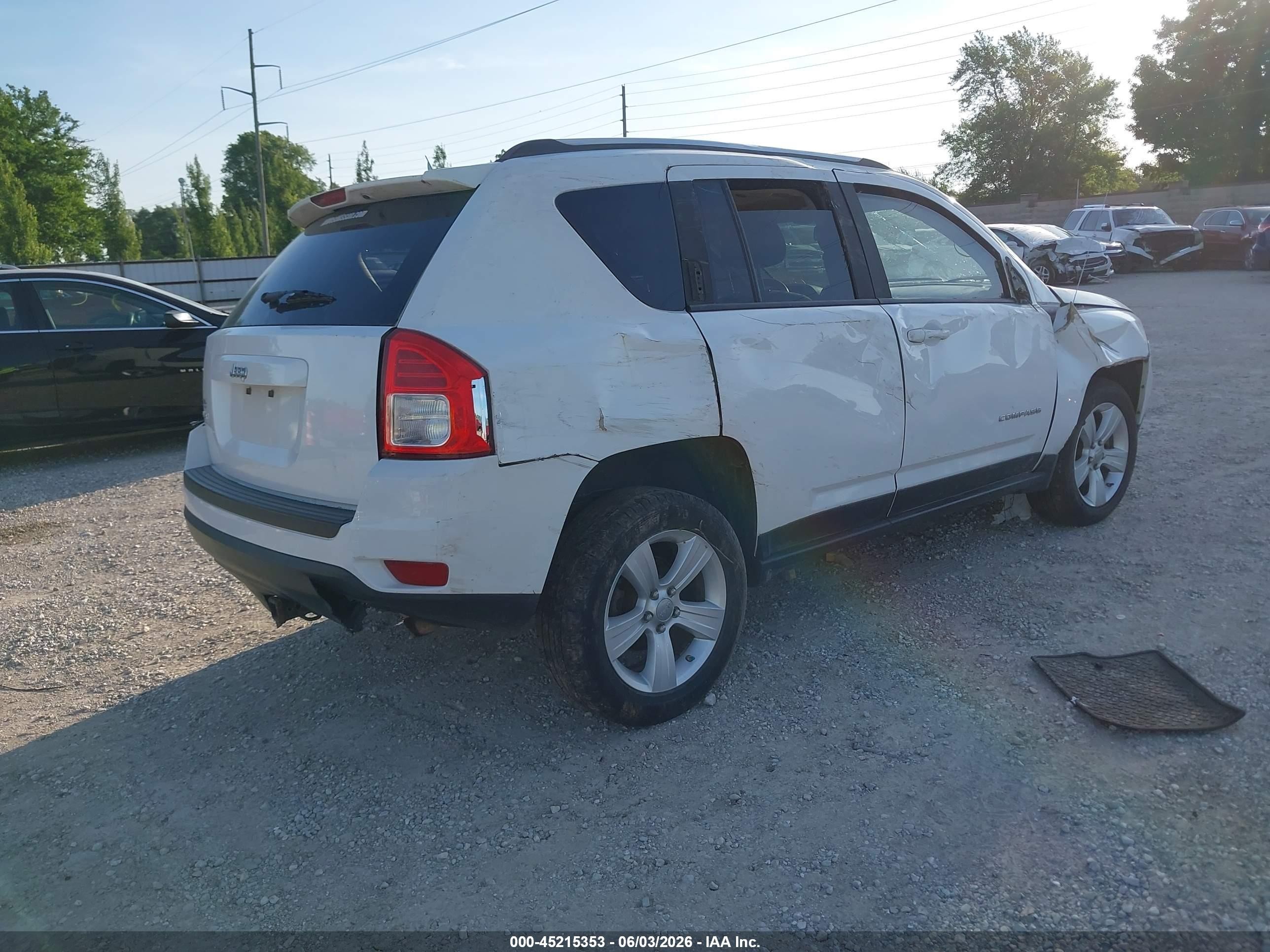 2012 Jeep Compass Sport White vin: 1C4NJDBBXCD630582