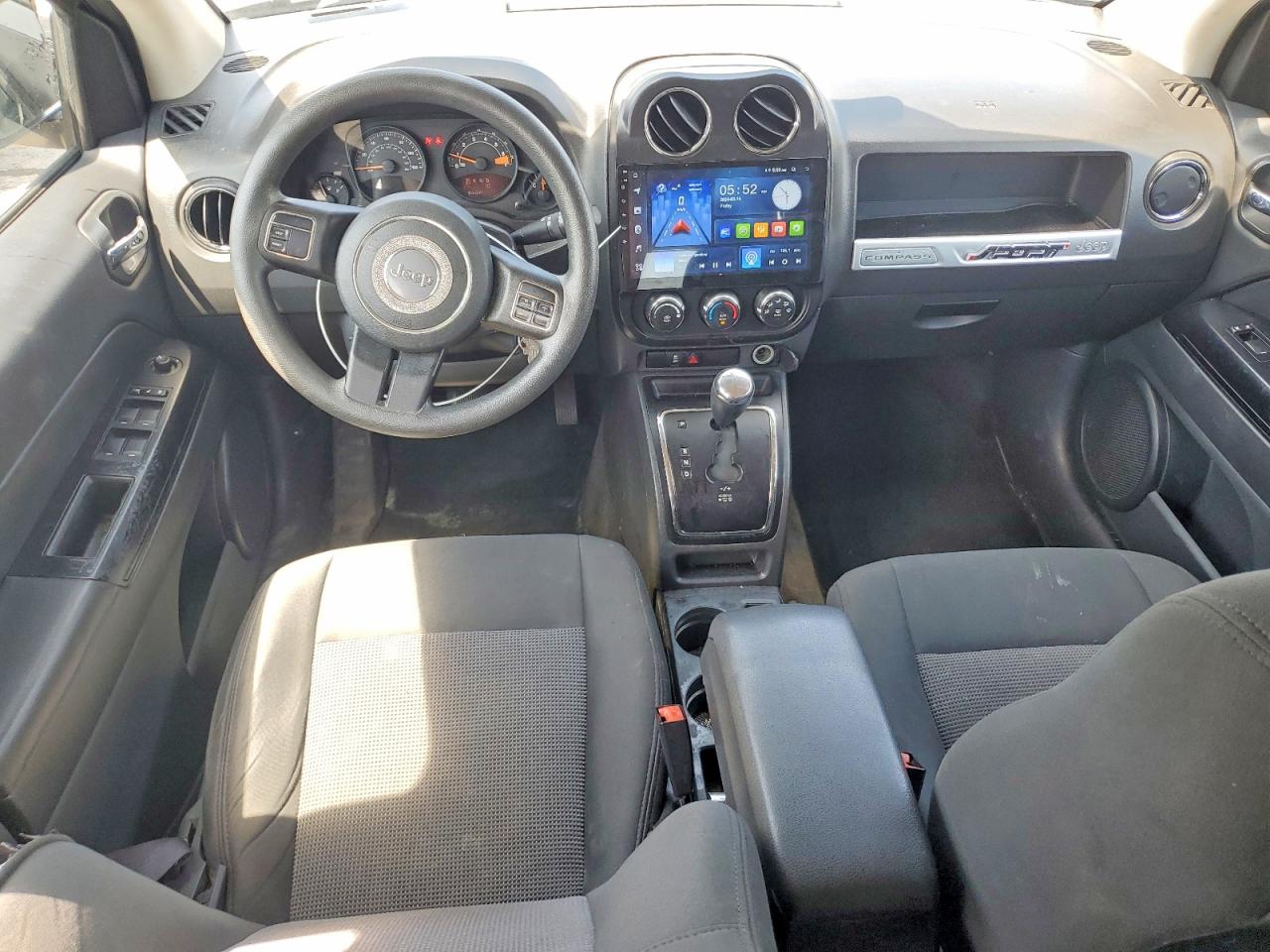 2014 Jeep Compass Sport Серый vin: 1C4NJDBBXED567664