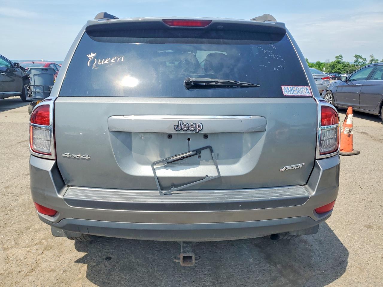 2014 Jeep Compass Sport Серый vin: 1C4NJDBBXED567664