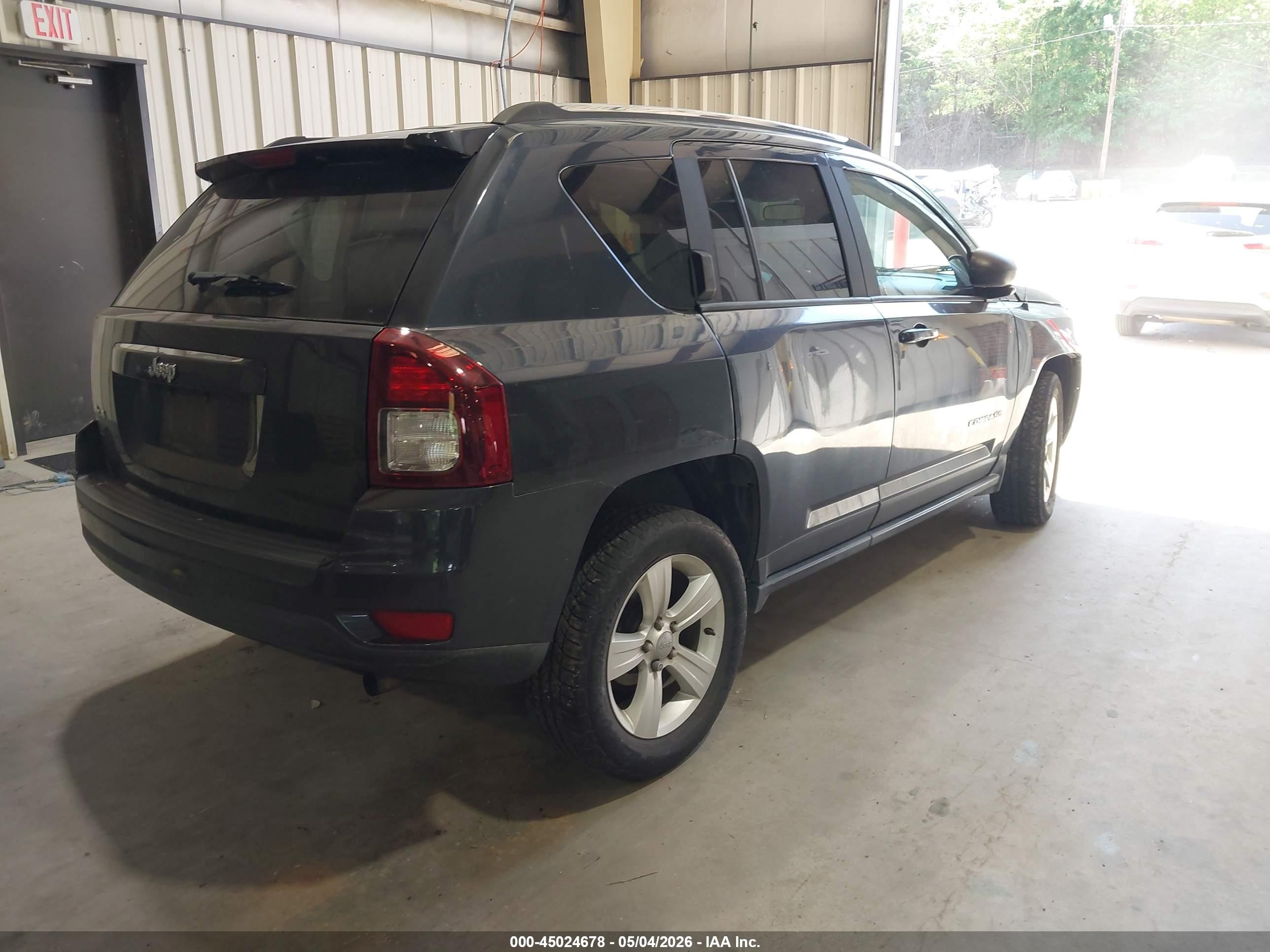 2014 Jeep Compass Sport Gray vin: 1C4NJDBBXED661186