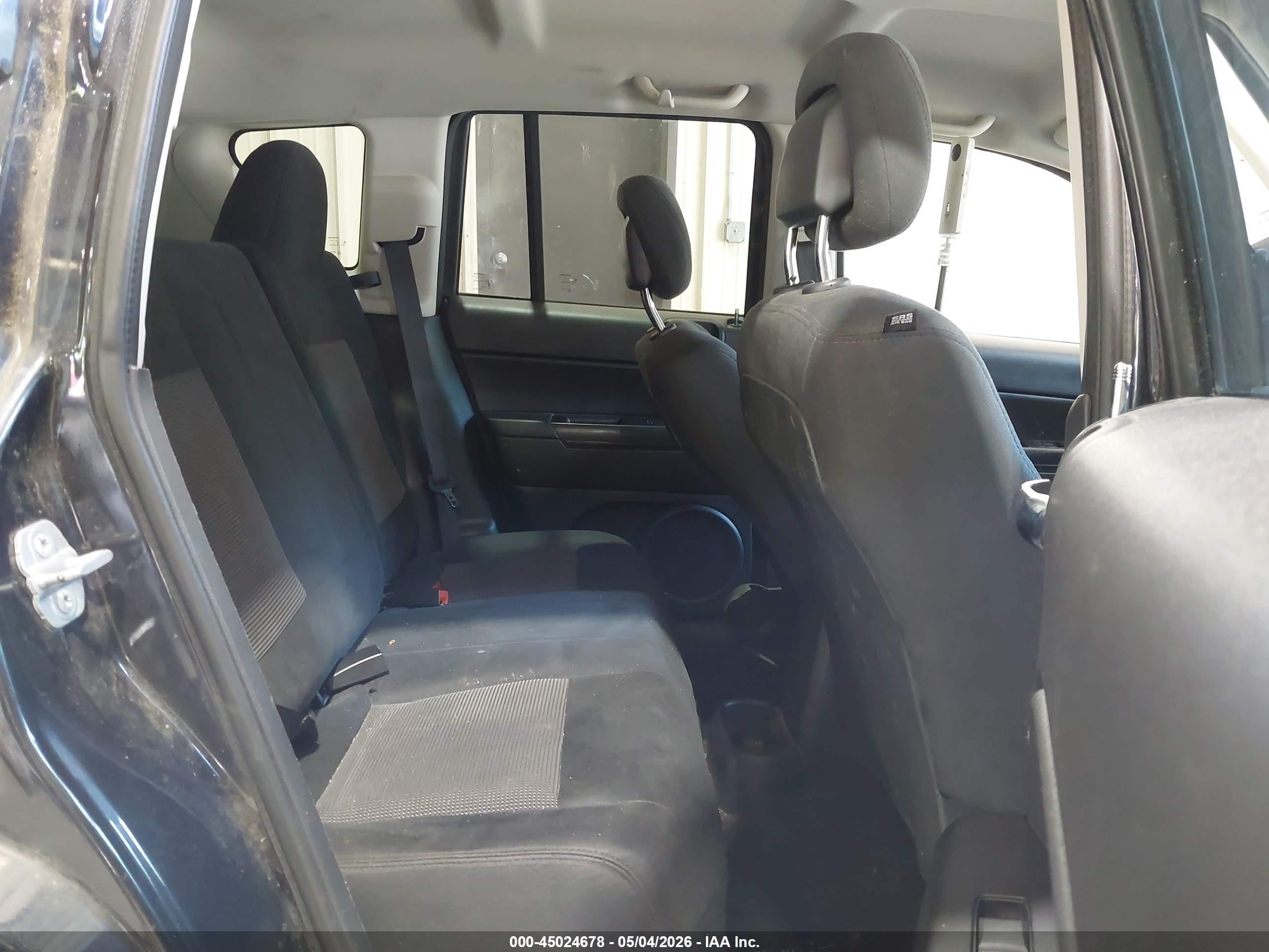 2014 Jeep Compass Sport Gray vin: 1C4NJDBBXED661186