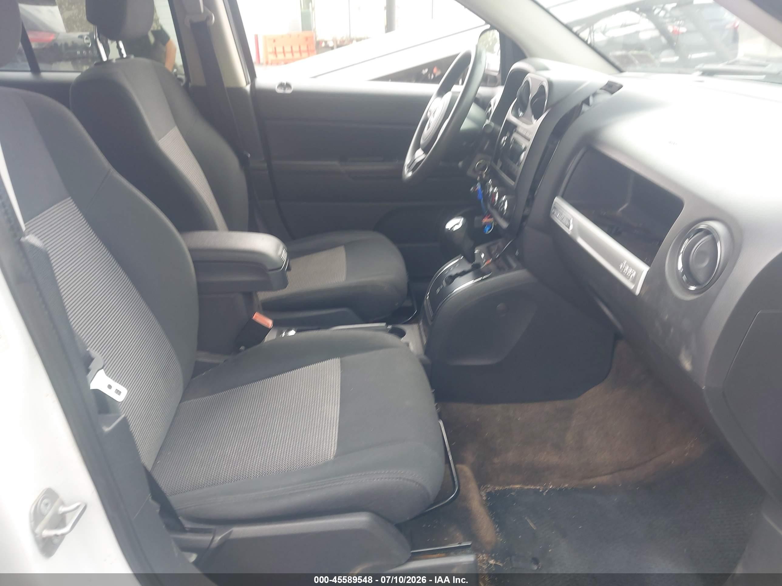 2014 Jeep Compass Sport White vin: 1C4NJDBBXED749123