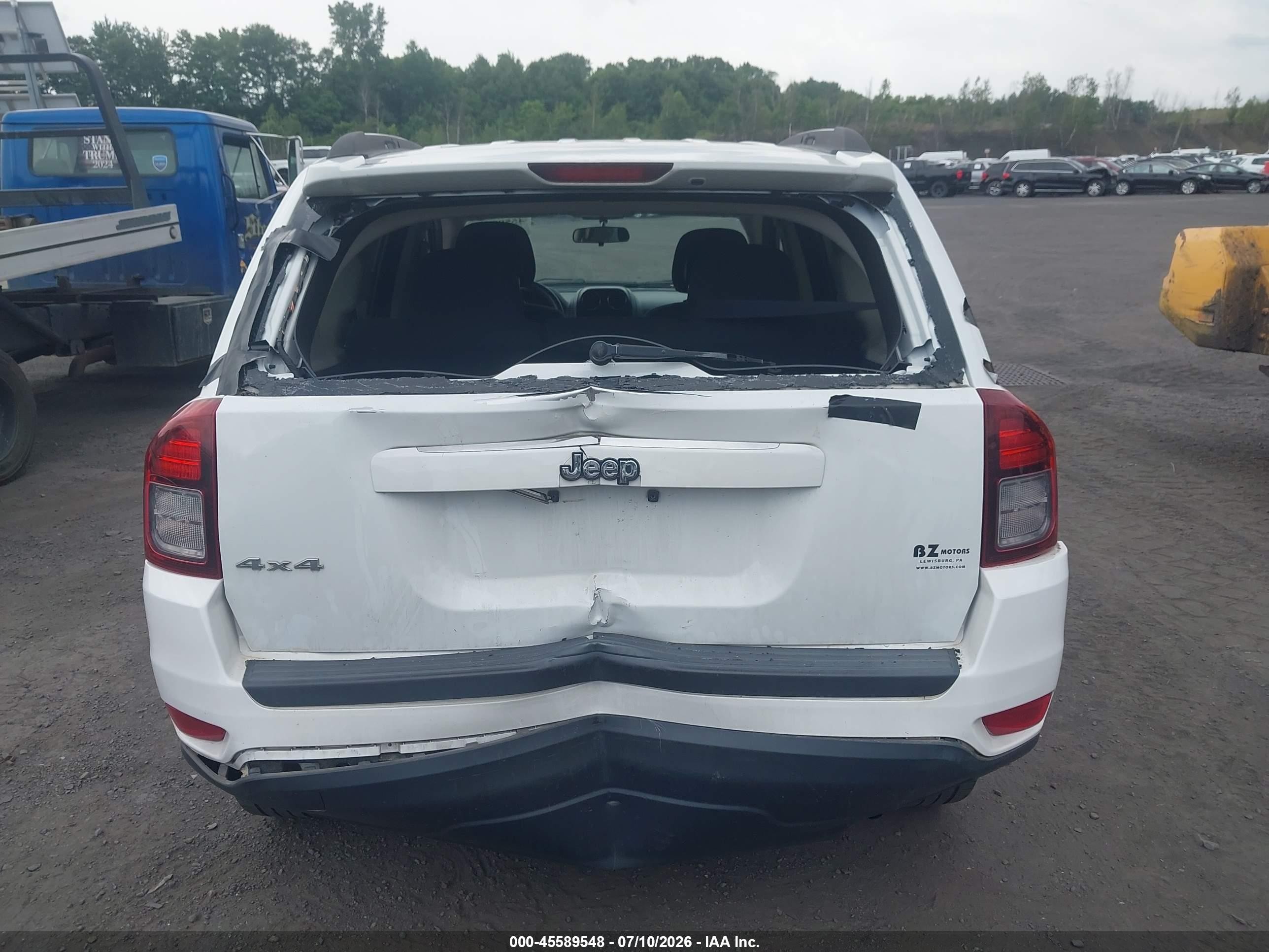 2014 Jeep Compass Sport White vin: 1C4NJDBBXED749123