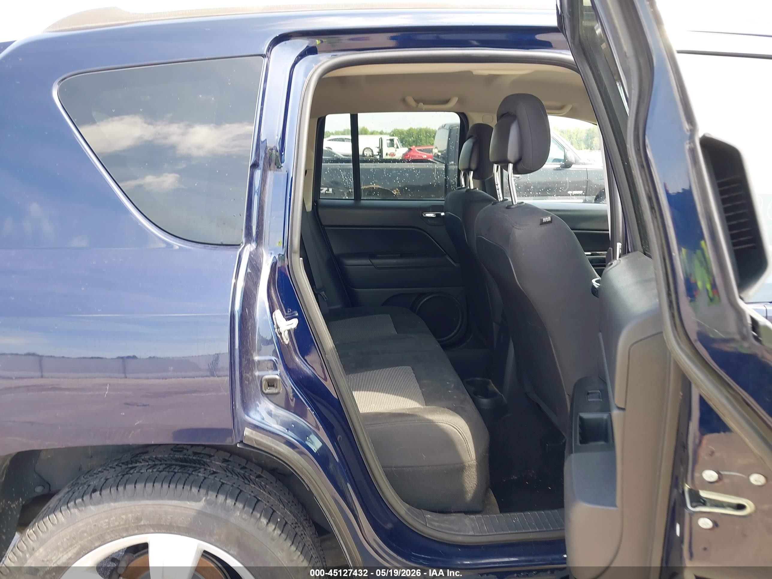 2014 Jeep Compass Sport Blue vin: 1C4NJDBBXED828212
