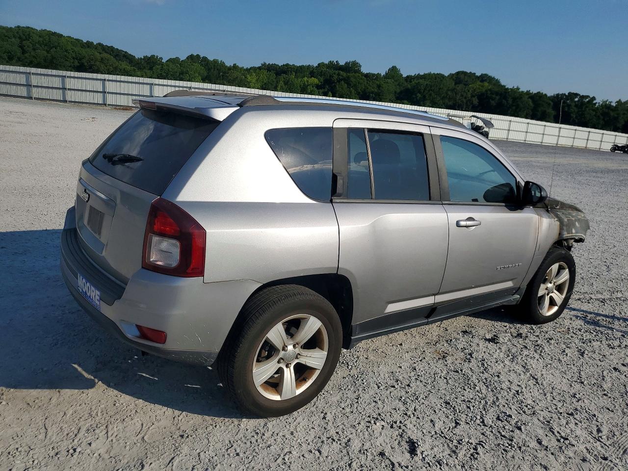 2015 Jeep Compass Sport Gray vin: 1C4NJDBBXFD135416