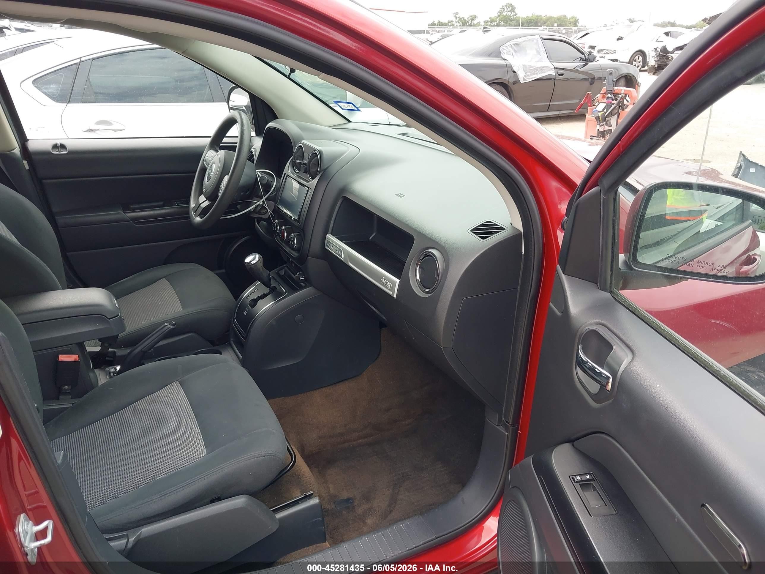 2015 Jeep Compass Sport Red vin: 1C4NJDBBXFD269052