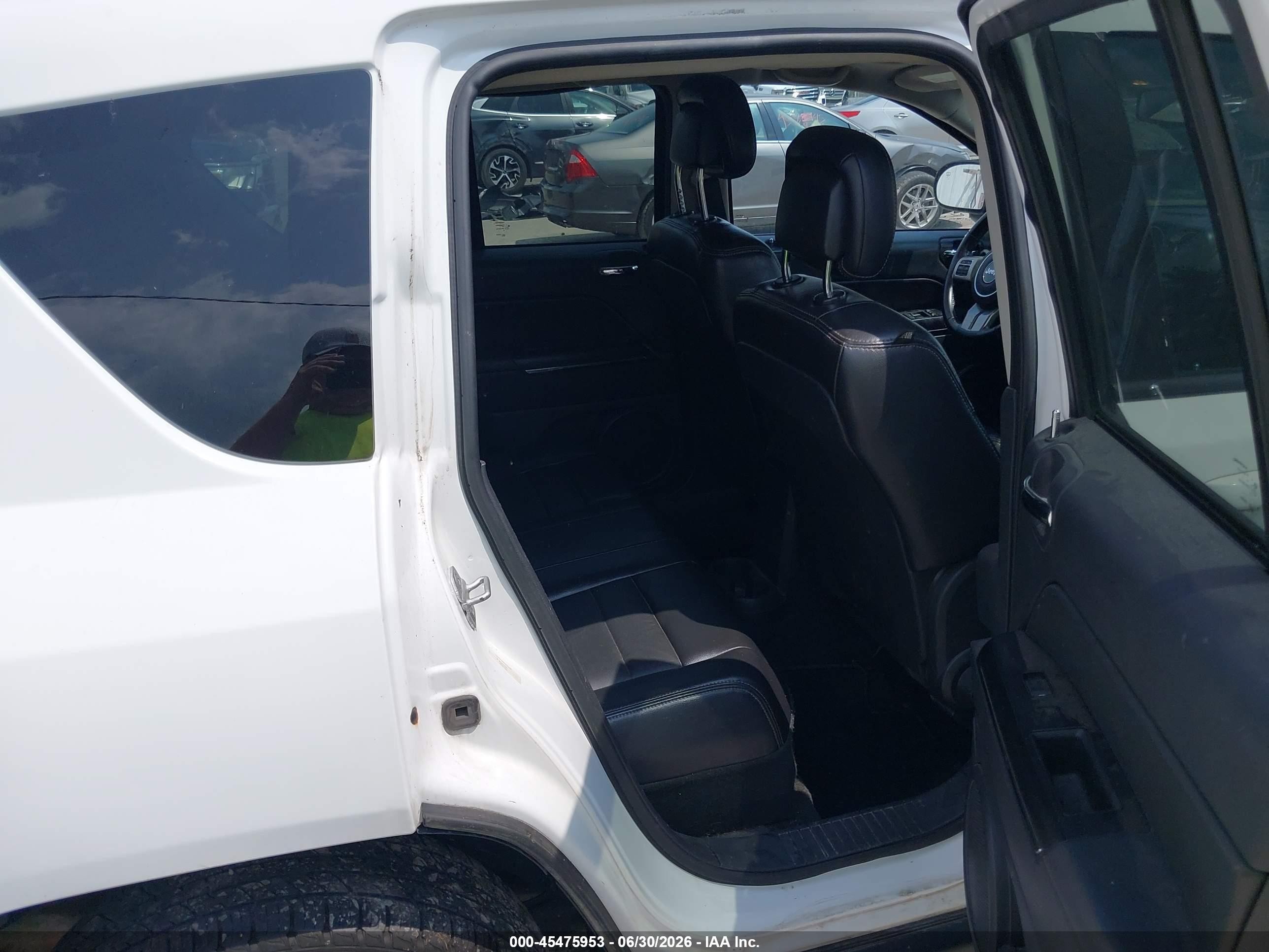 2012 Jeep Compass Limited White vin: 1C4NJDCBXCD662124