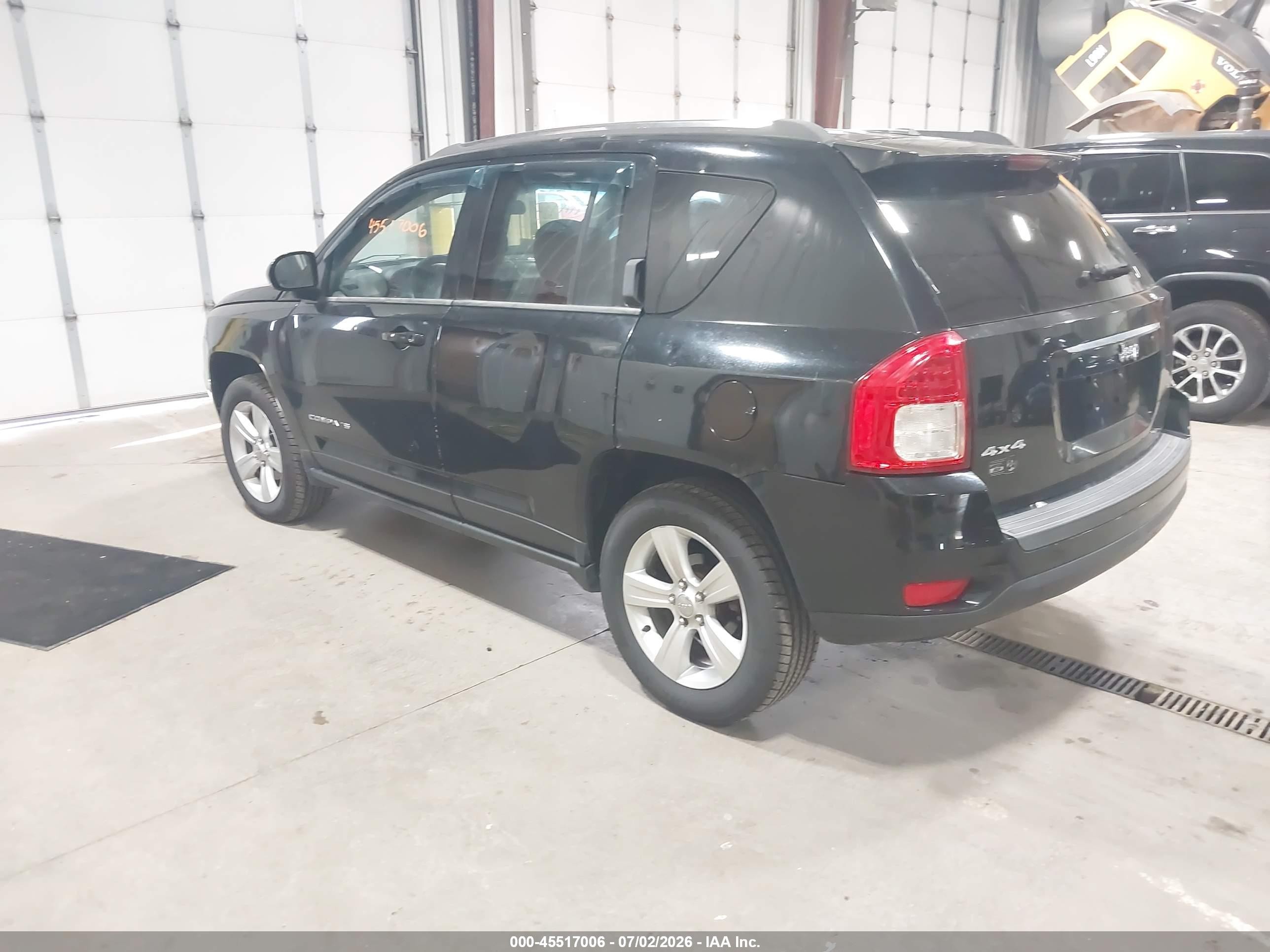 2014 Jeep Compass Latitude Black vin: 1C4NJDEB0ED528822