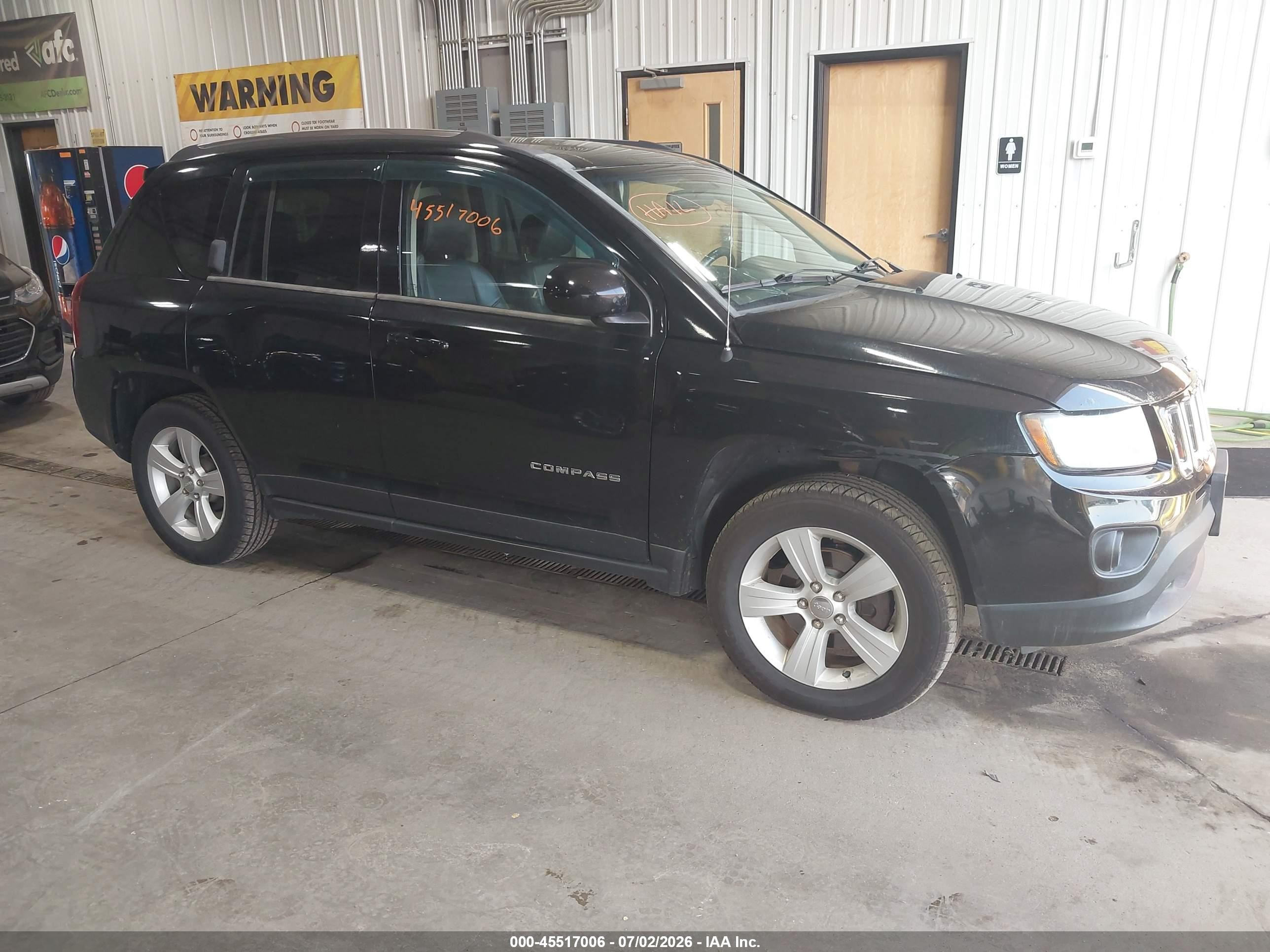 2014 Jeep Compass Latitude Black vin: 1C4NJDEB0ED528822