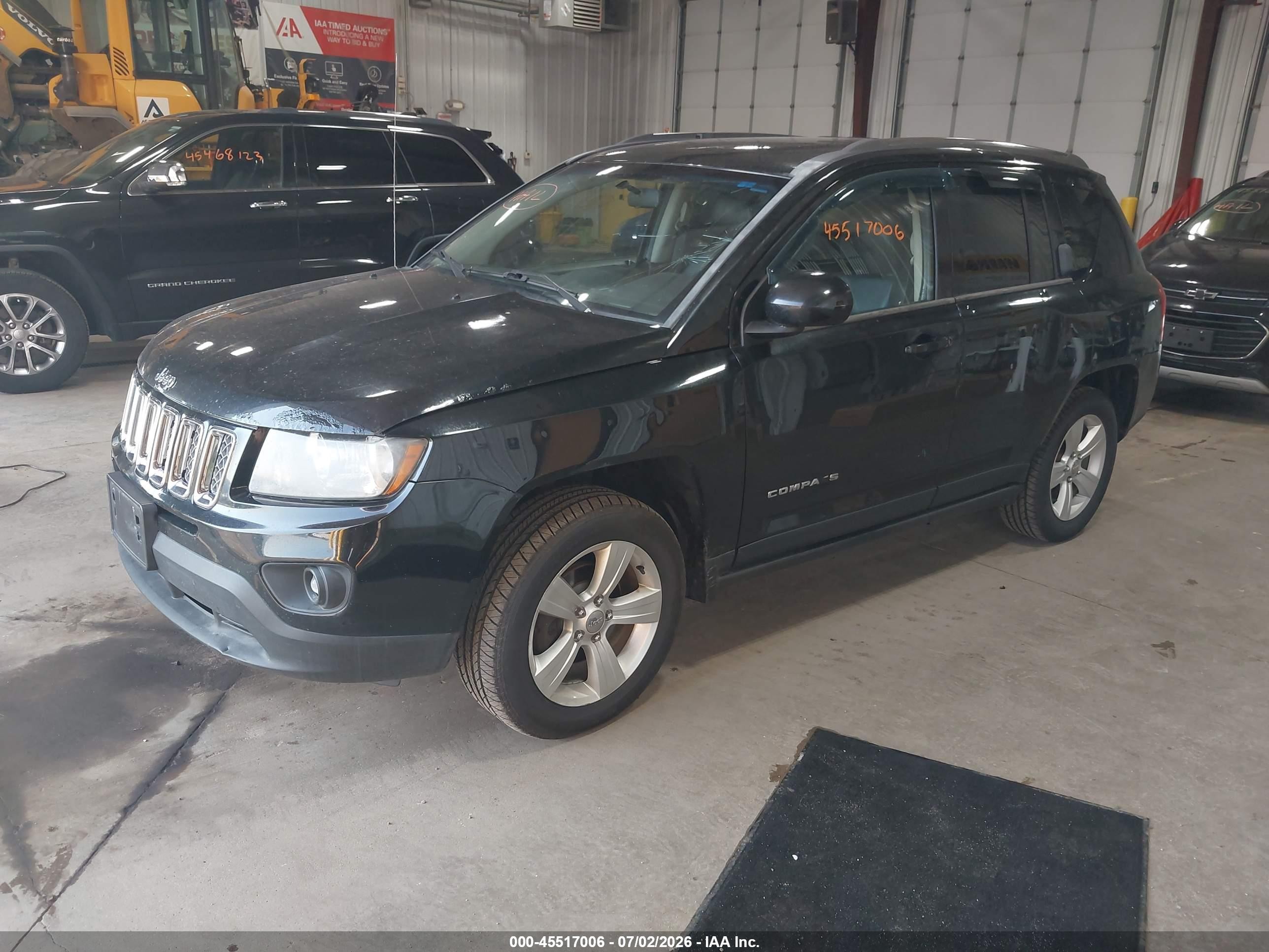 2014 Jeep Compass Latitude Black vin: 1C4NJDEB0ED528822