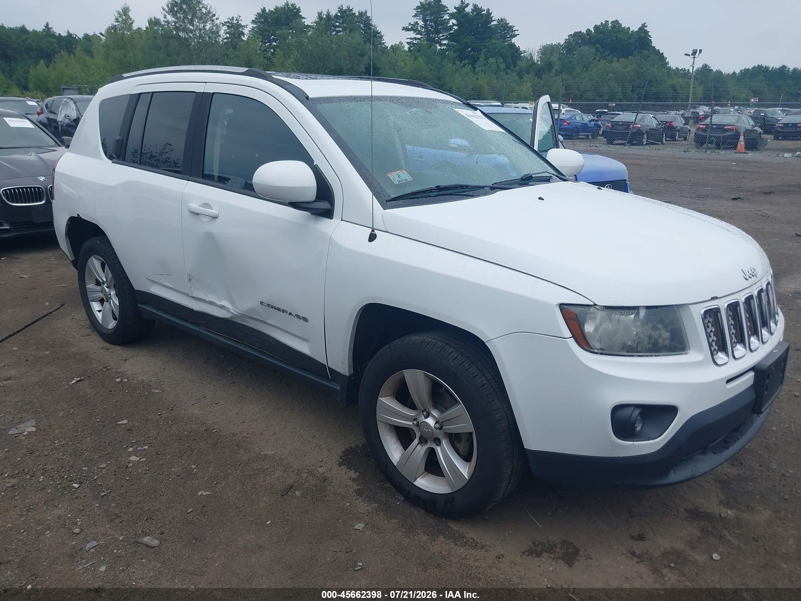 2014 Jeep Compass Latitude Белый vin: 1C4NJDEB0ED603261