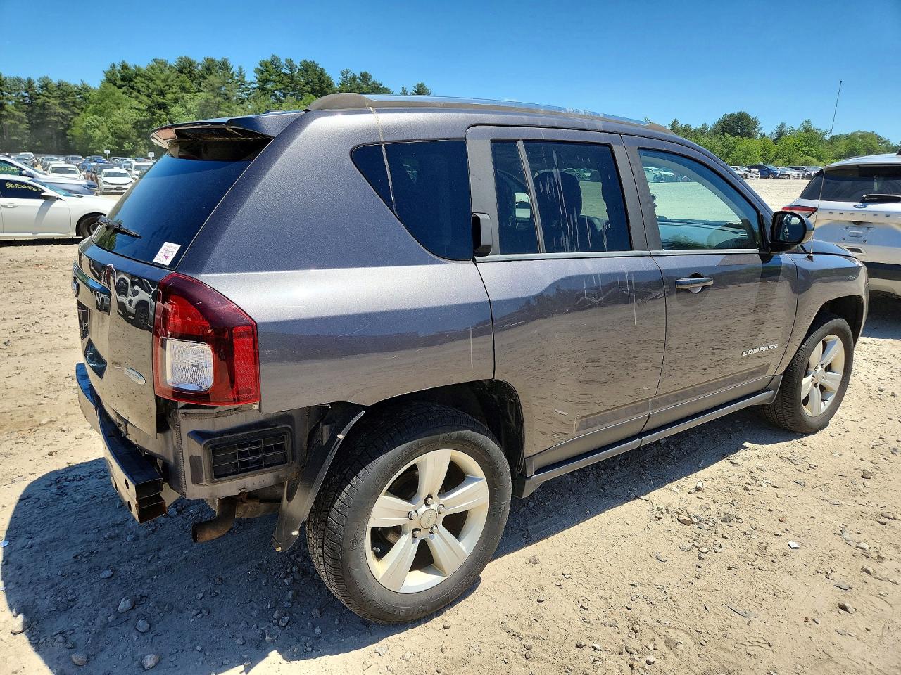 2014 Jeep Compass Latitude Gray vin: 1C4NJDEB0ED762295