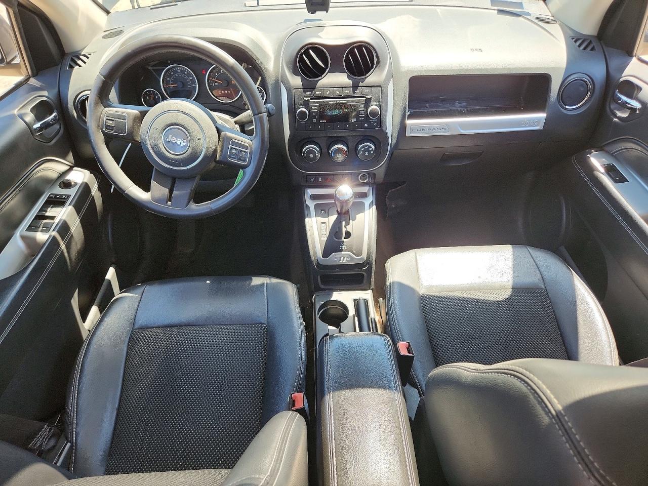2014 Jeep Compass Latitude Gray vin: 1C4NJDEB0ED762295