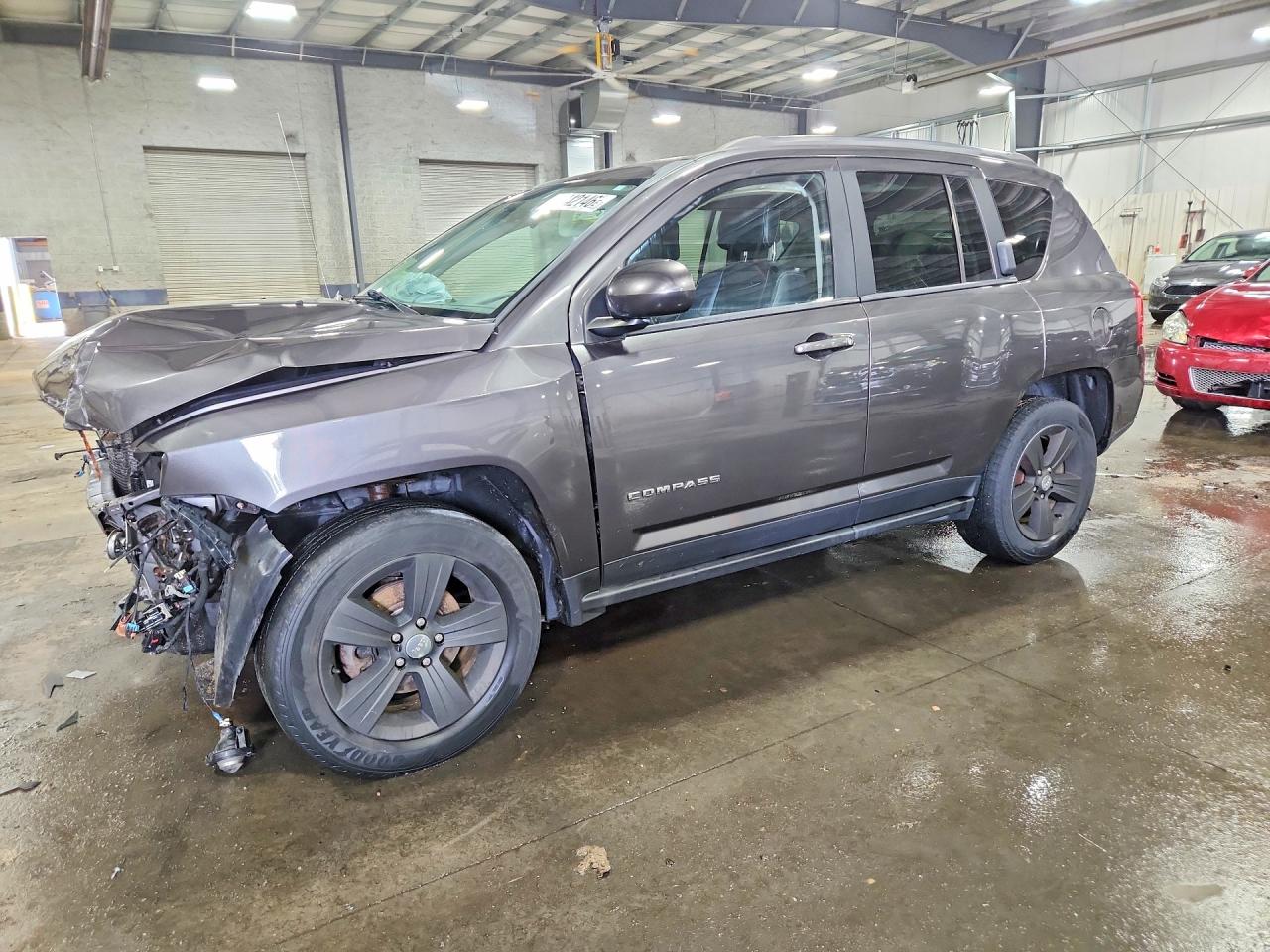 2014 Jeep Compass Latitude Серый vin: 1C4NJDEB0ED784507