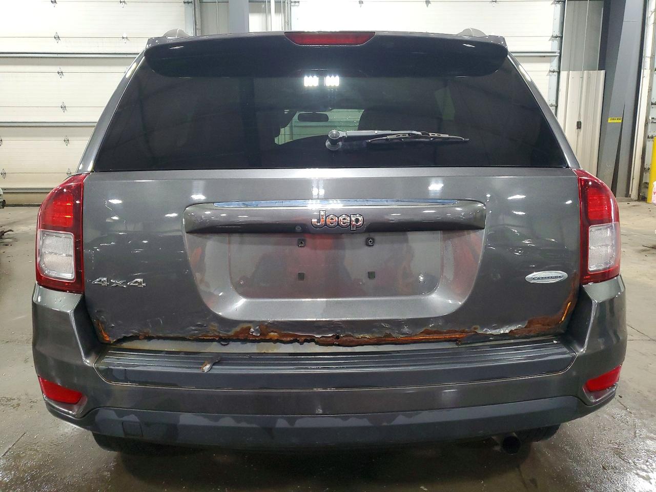 2014 Jeep Compass Latitude Серый vin: 1C4NJDEB0ED784507