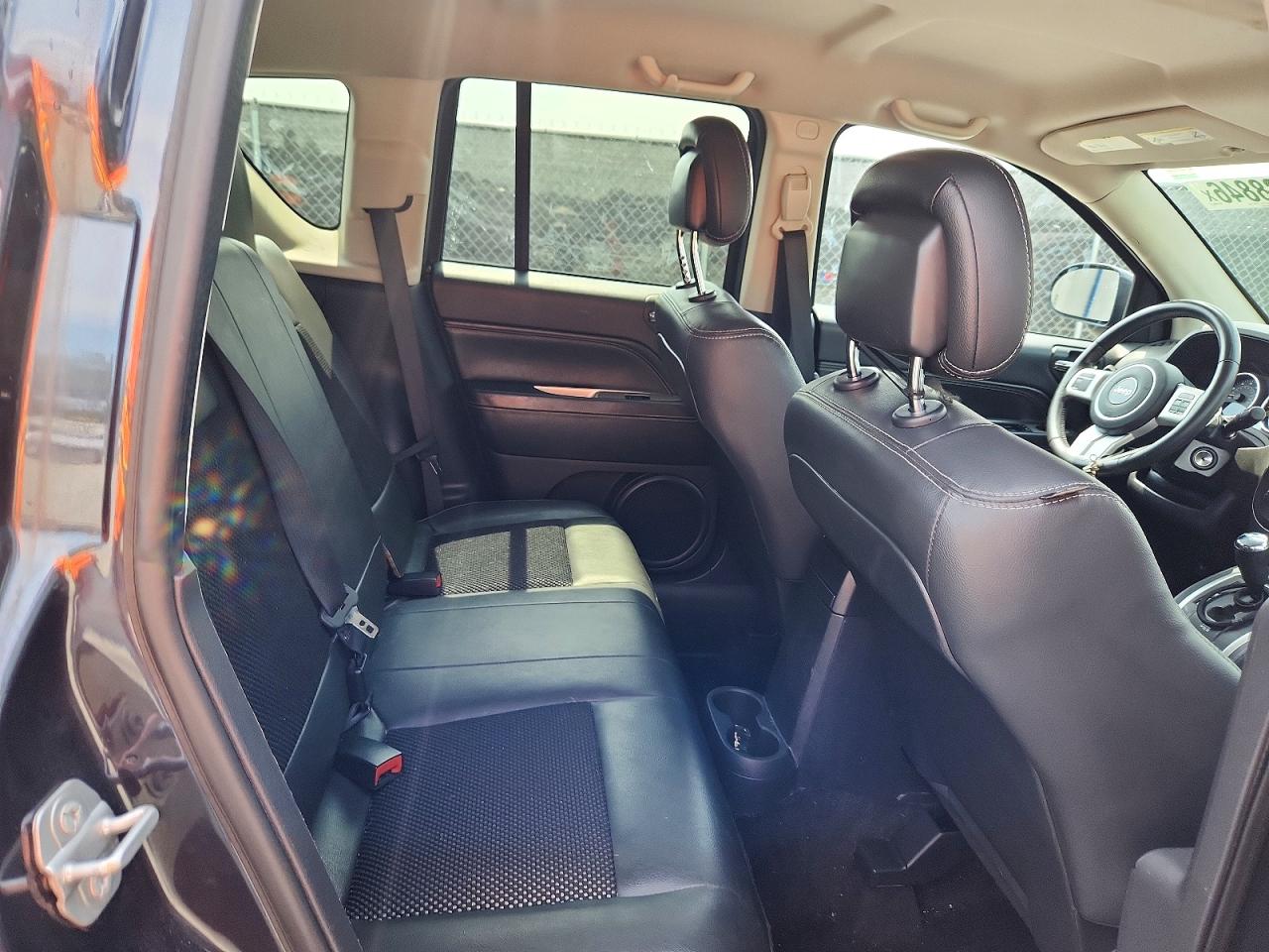 2015 Jeep Compass Latitude Black vin: 1C4NJDEB0FD162684