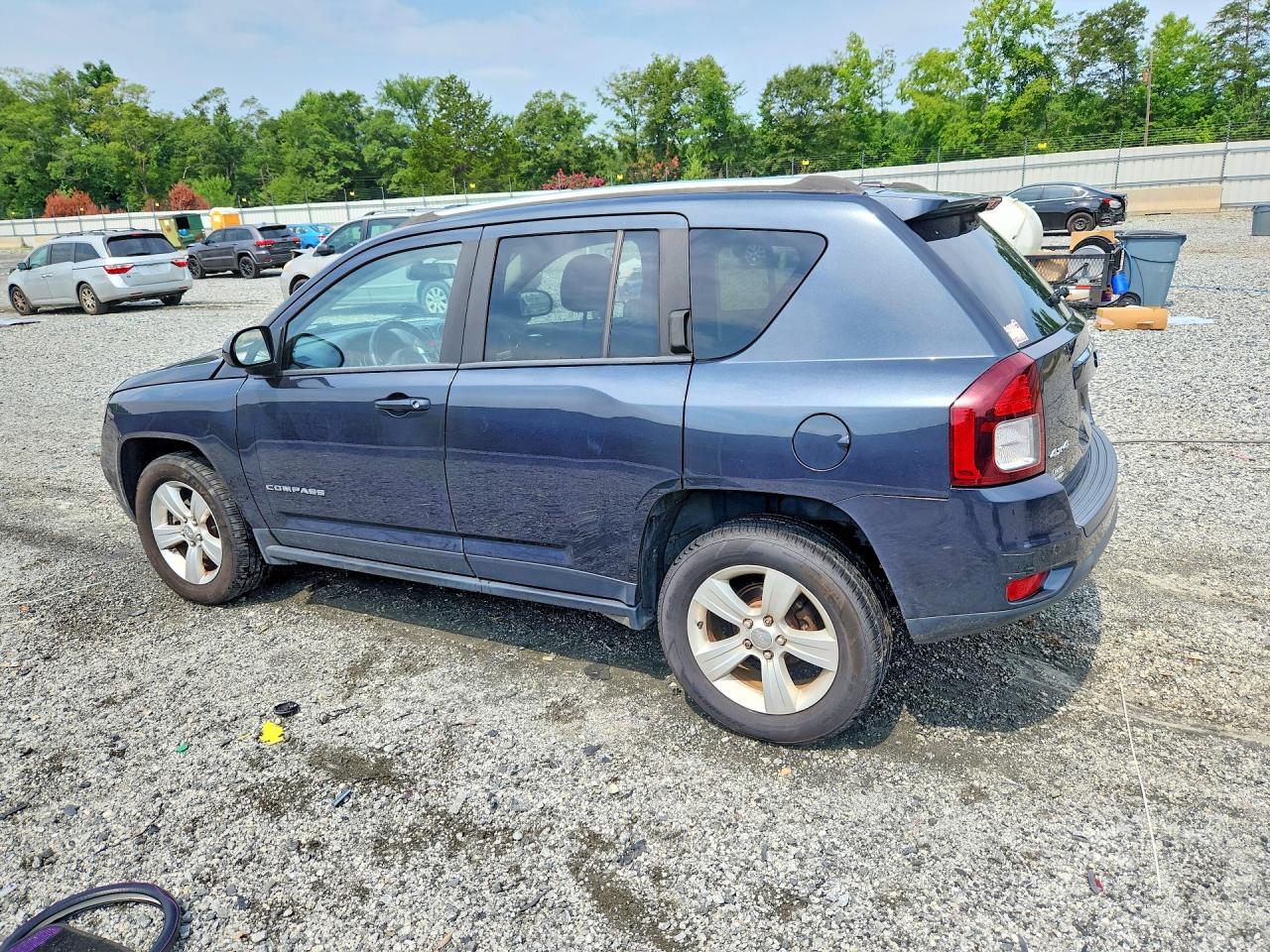 2015 Jeep Compass Latitude Black vin: 1C4NJDEB0FD162684