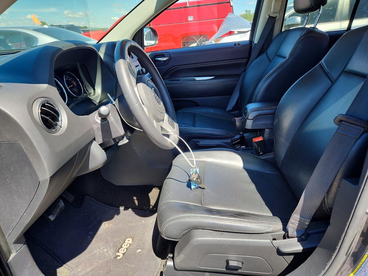 2015 Jeep Compass Latitude Blue vin: 1C4NJDEB0FD218073
