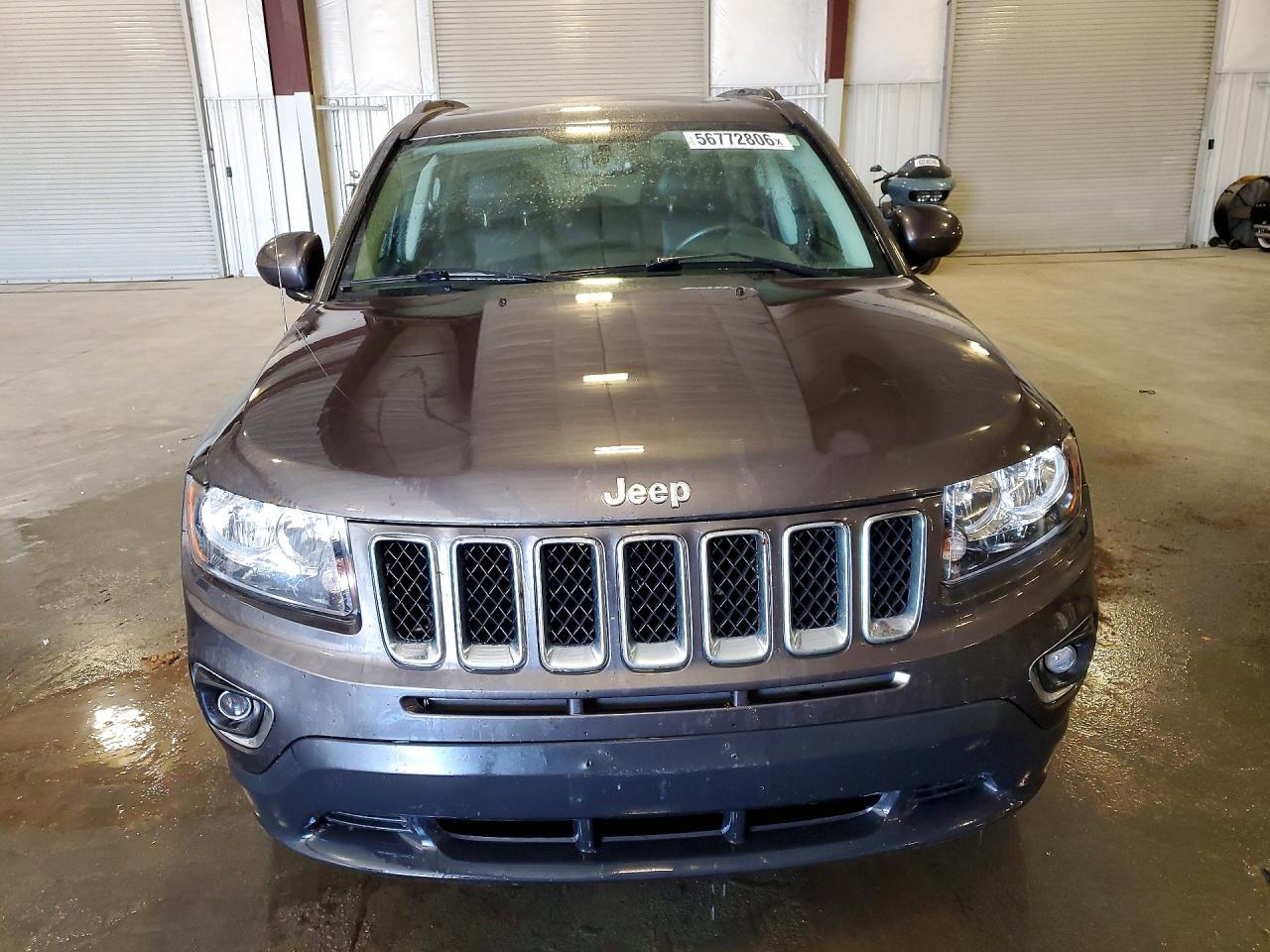 2016 Jeep Compass Latitude Gray vin: 1C4NJDEB0GD697760