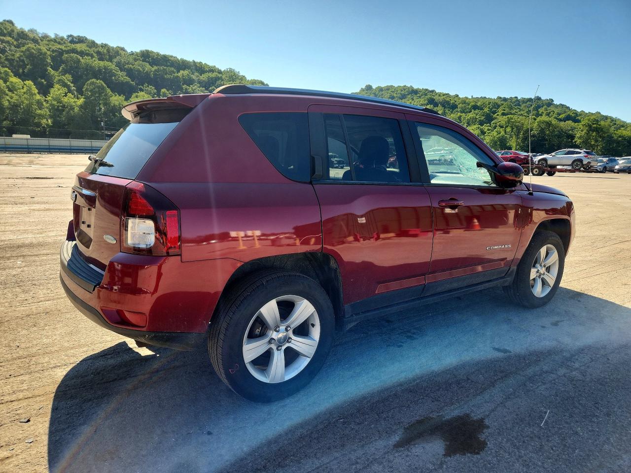 2014 Jeep Compass Latitude Red vin: 1C4NJDEB1ED621929