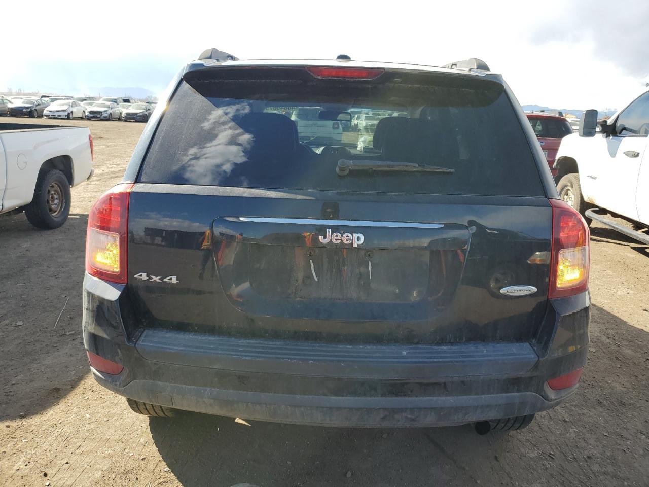 2014 Jeep Compass Latitude Black vin: 1C4NJDEB1ED698221