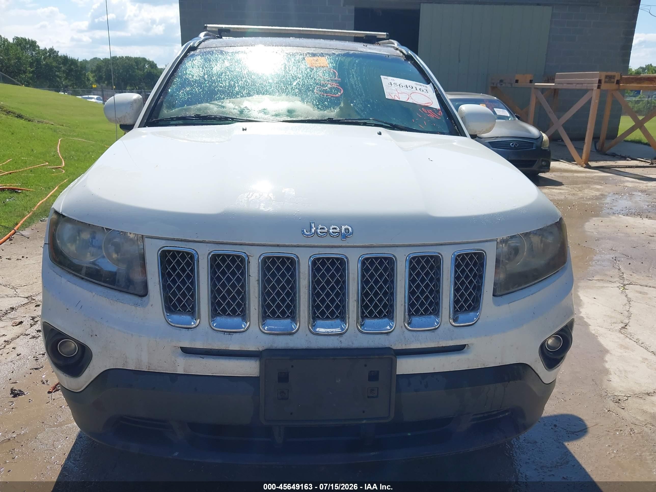 2014 Jeep Compass Latitude White vin: 1C4NJDEB1ED699174