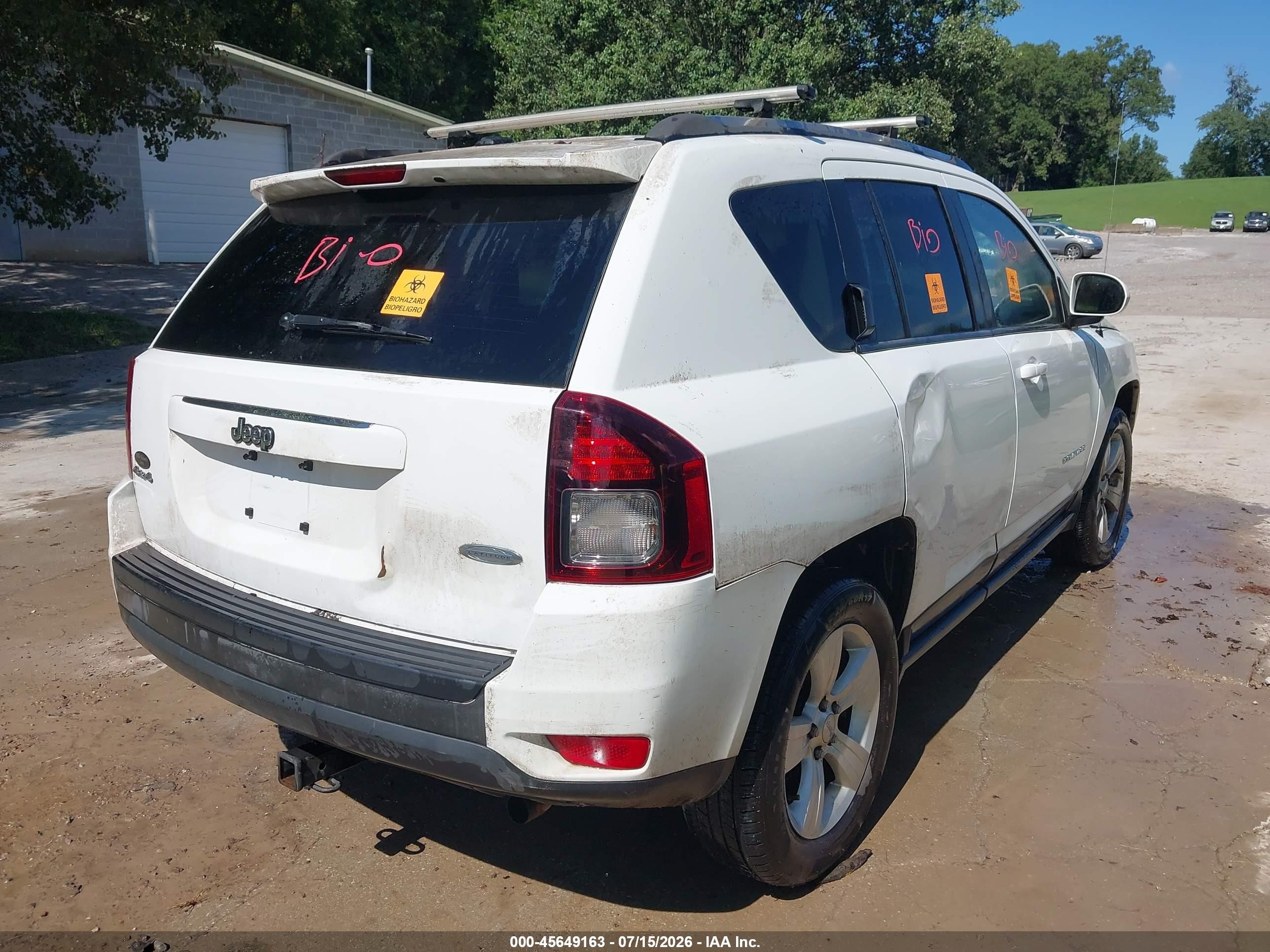 2014 Jeep Compass Latitude White vin: 1C4NJDEB1ED699174
