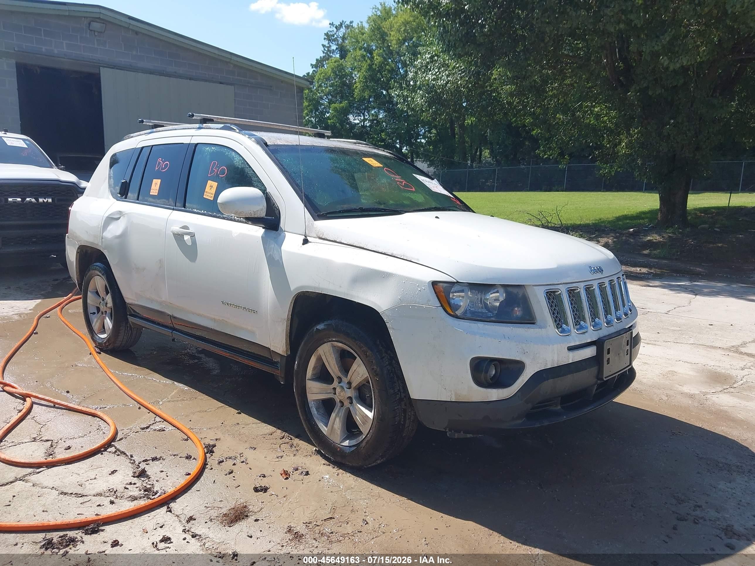 2014 Jeep Compass Latitude White vin: 1C4NJDEB1ED699174