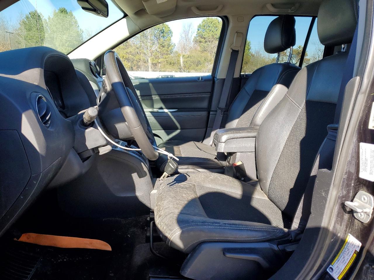 2014 Jeep Compass Blue vin: 1C4NJDEB1ED885247