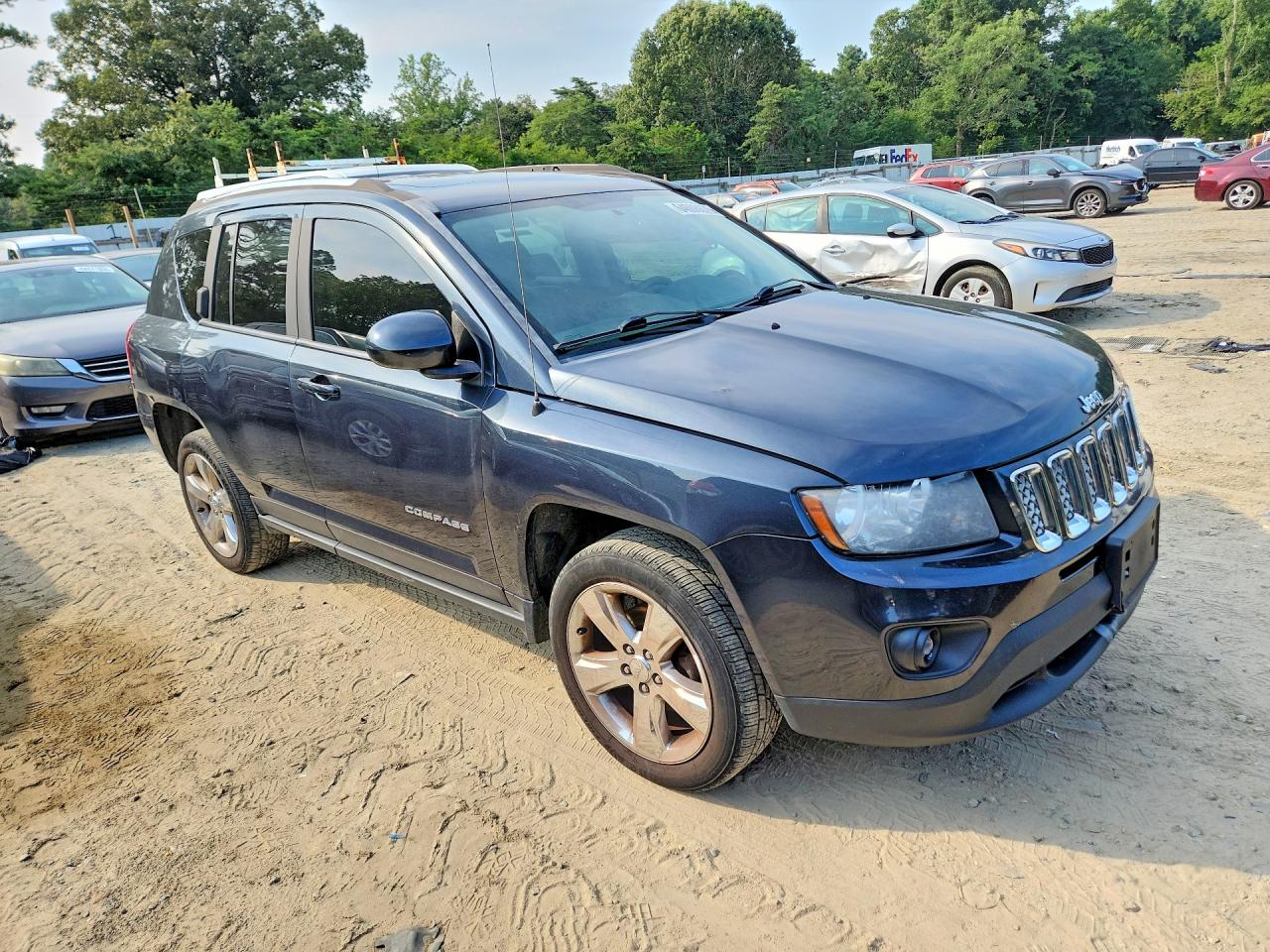 2015 Jeep Compass Latitude Charcoal vin: 1C4NJDEB1FD169465