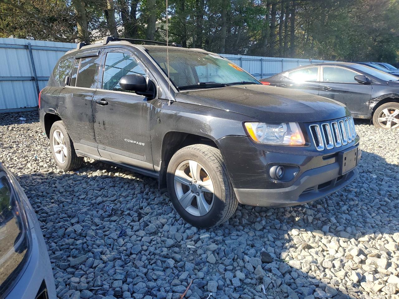 2012 Jeep Compass Latitude Black vin: 1C4NJDEB2CD588646