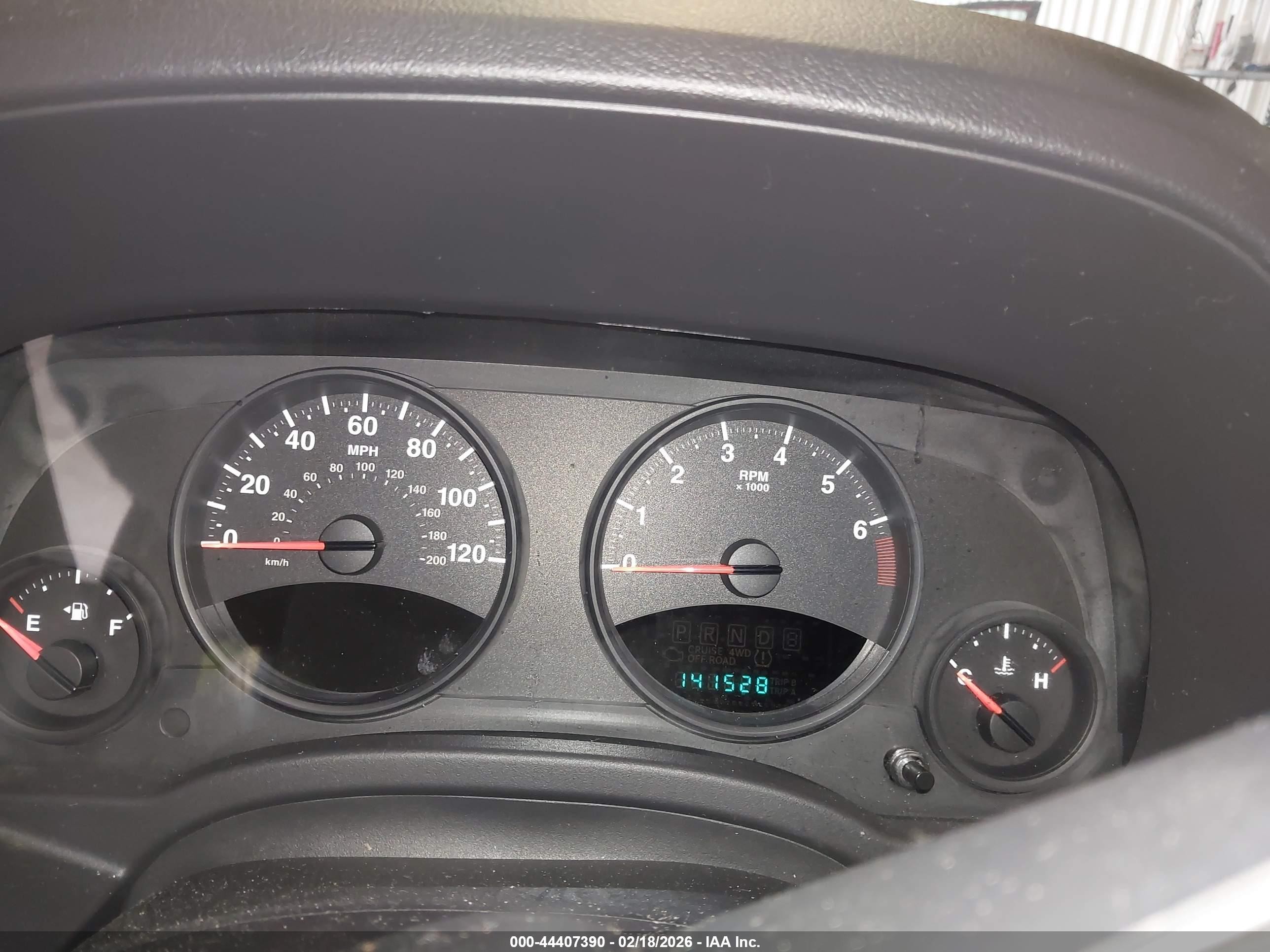 2013 Jeep Compass Latitude Gray vin: 1C4NJDEB2DD101432
