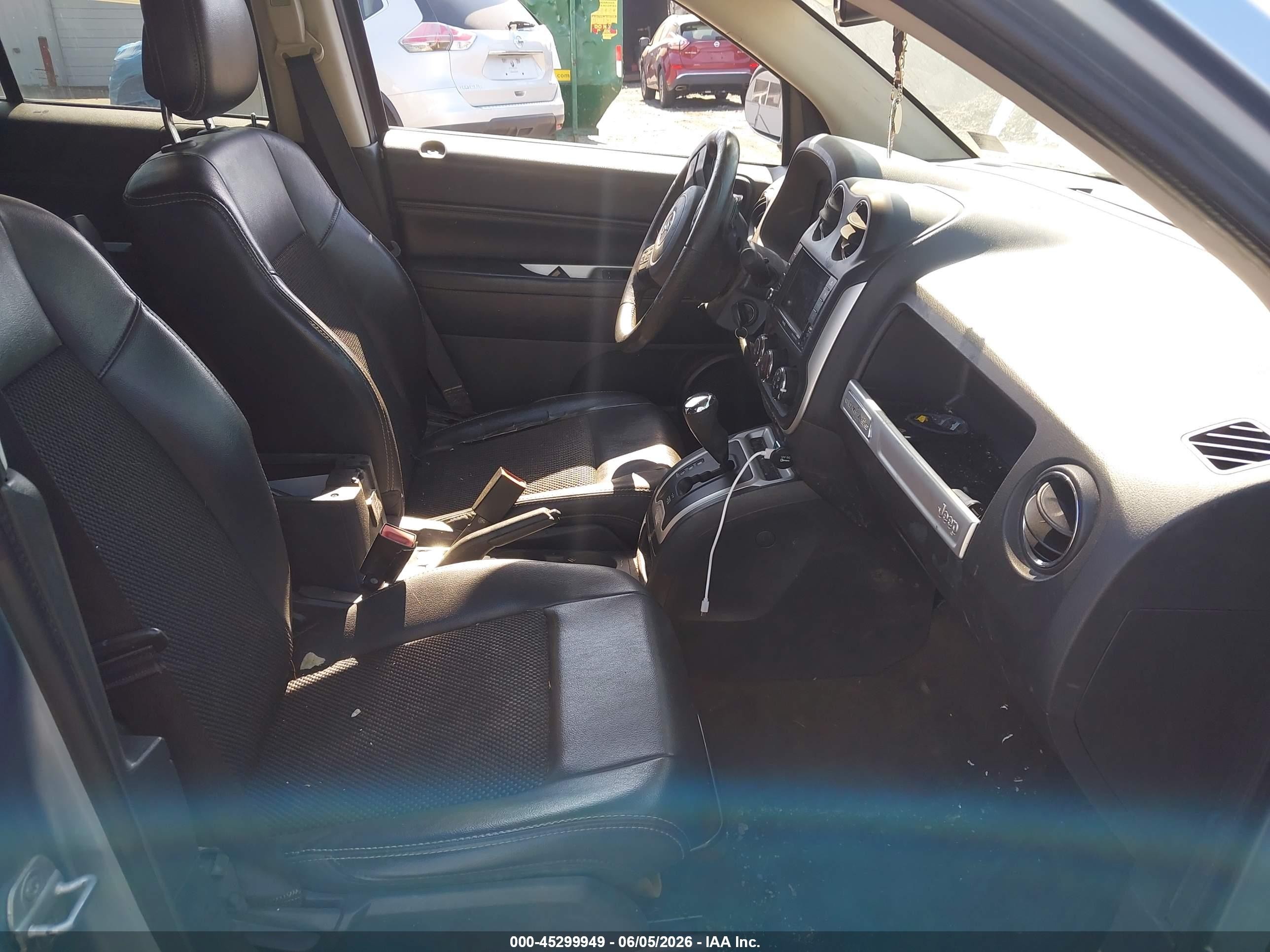 2014 Jeep Compass Latitude Light Blue vin: 1C4NJDEB2ED520981