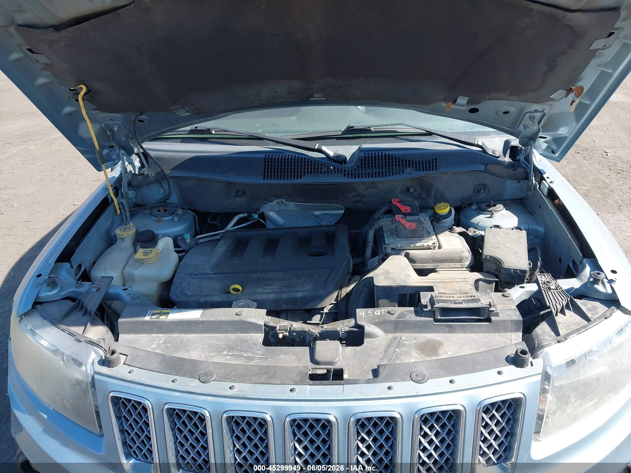 2014 Jeep Compass Latitude Light Blue vin: 1C4NJDEB2ED520981