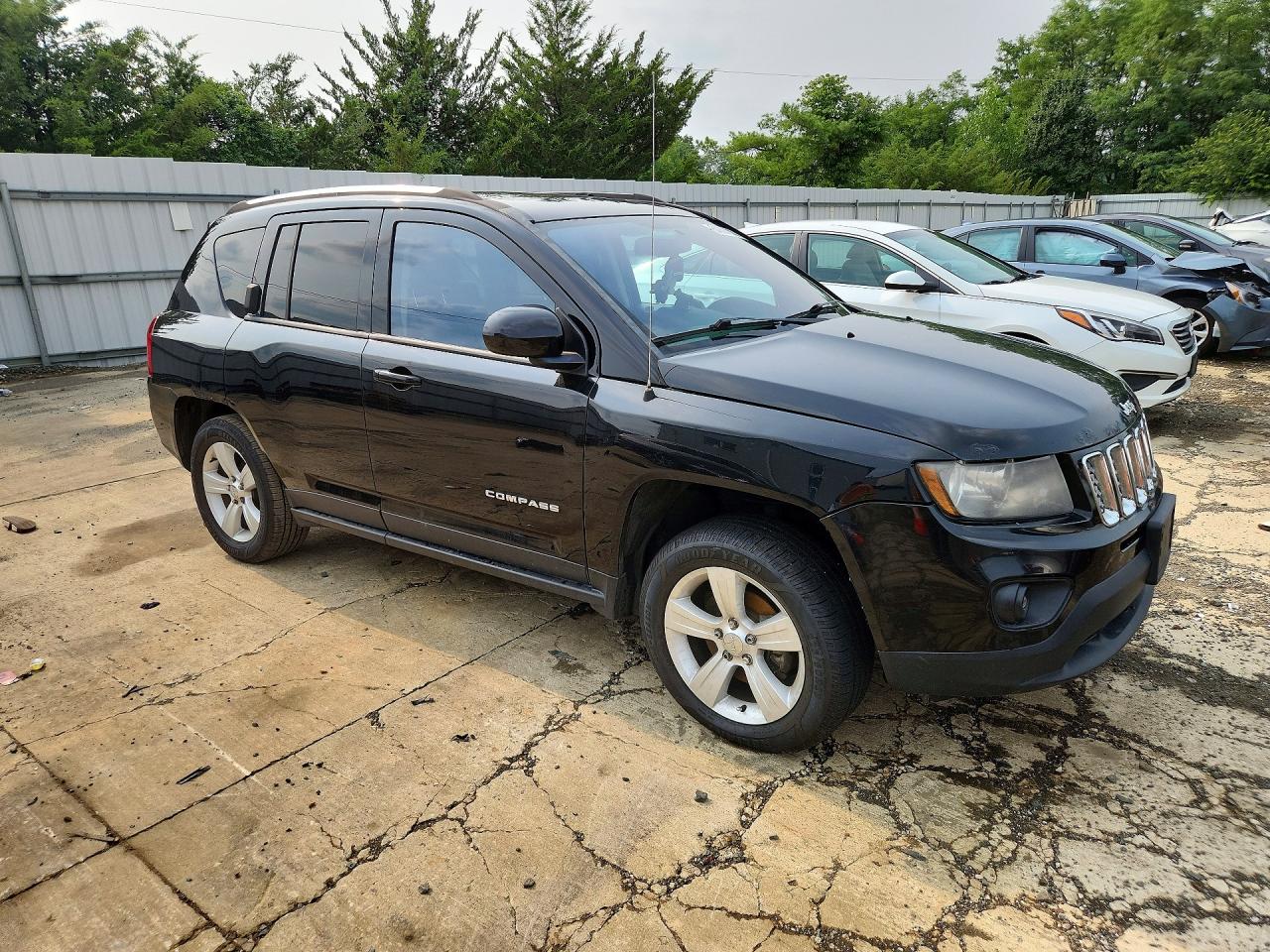 2014 Jeep Compass Latitude Black vin: 1C4NJDEB2ED626296